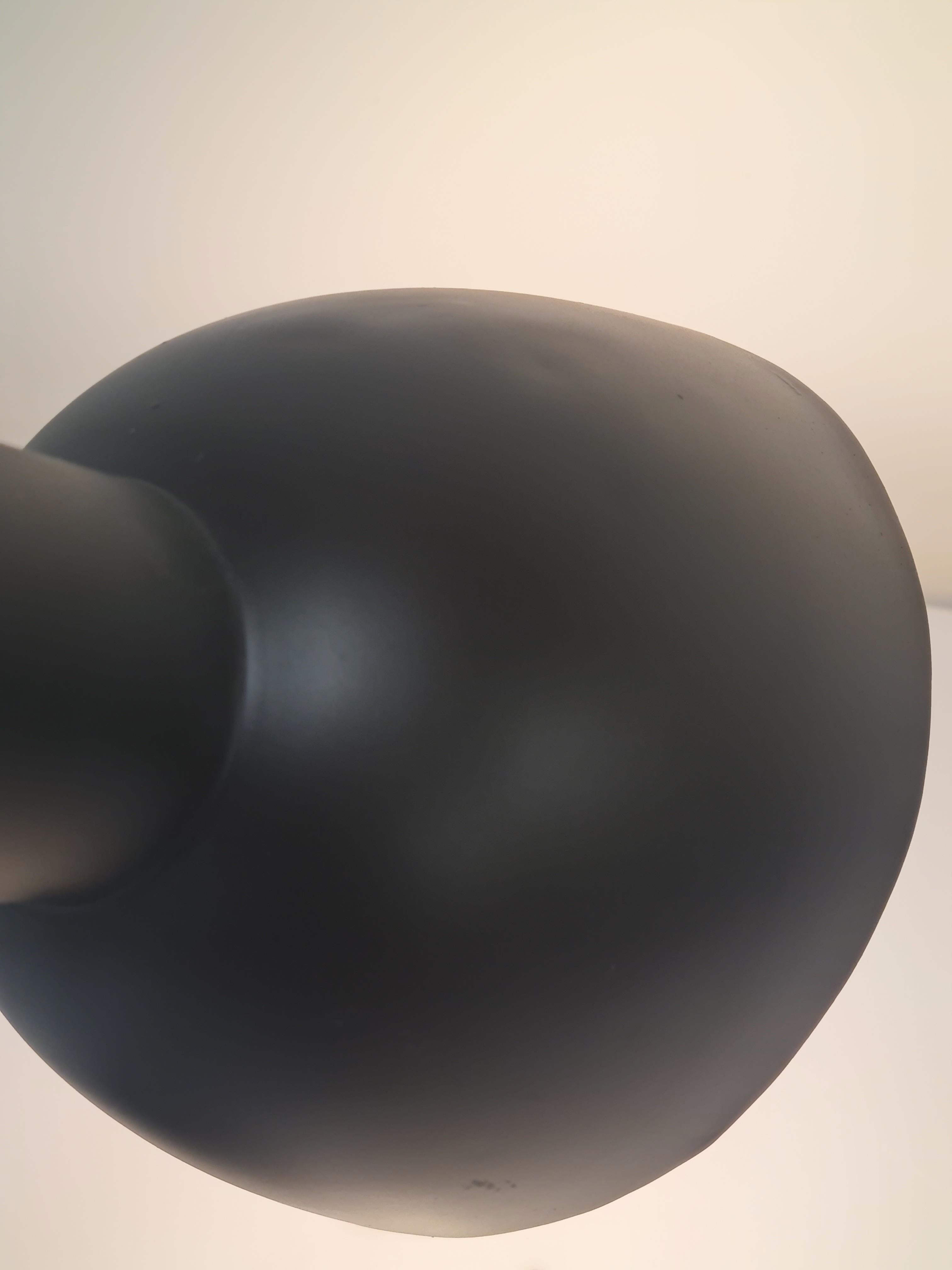 Milieu du XXe siècle Lampe à poser Paavo Tynell modèle 5306 en noir, Taito années 1930 en vente