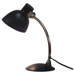 Lampe à poser Paavo Tynell modèle 5306 en noir, Taito années 1930