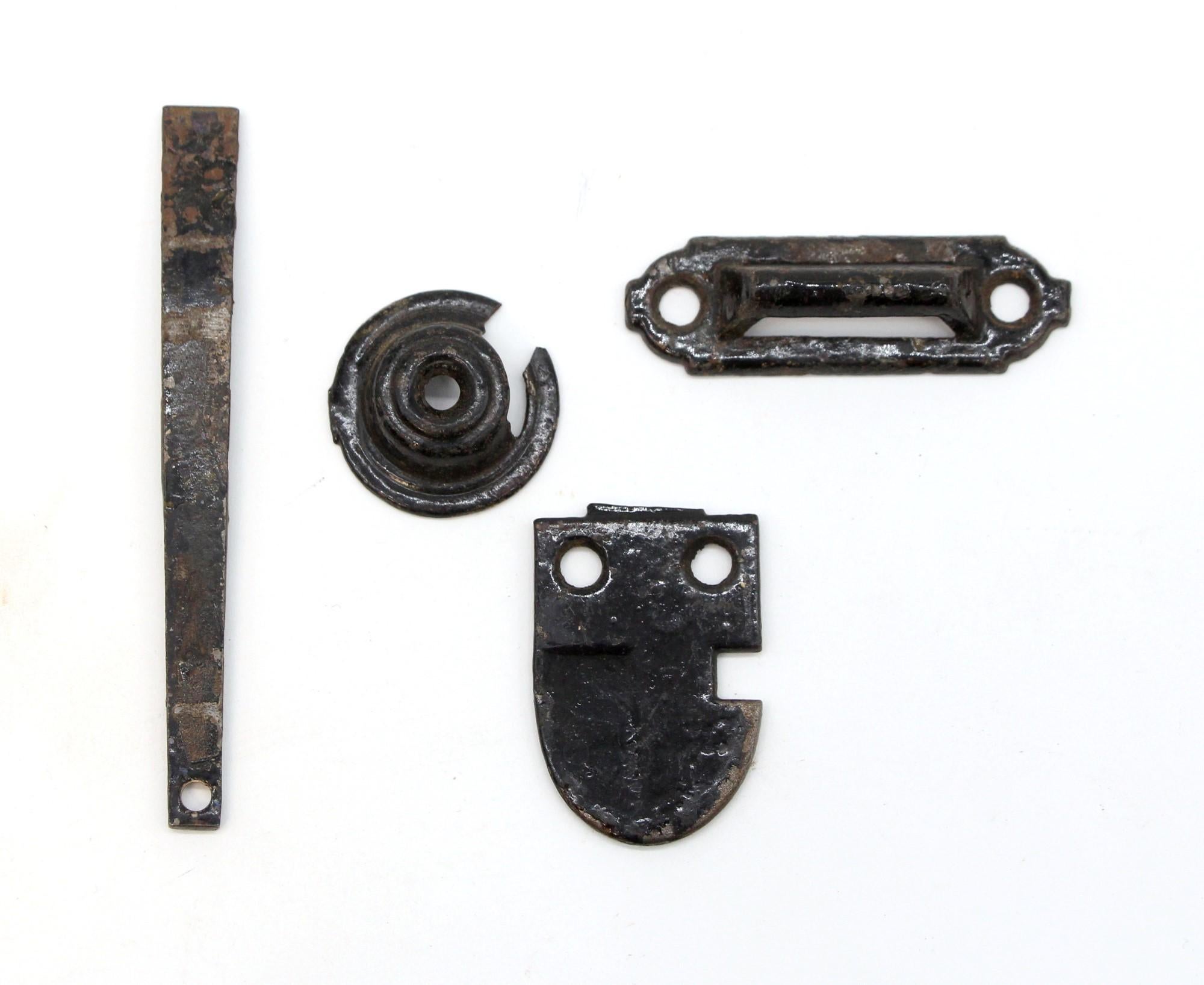 Juego de manillas de hierro fundido negro con pestillo en forma de pulgar Cantidad disponible Vaciado en venta