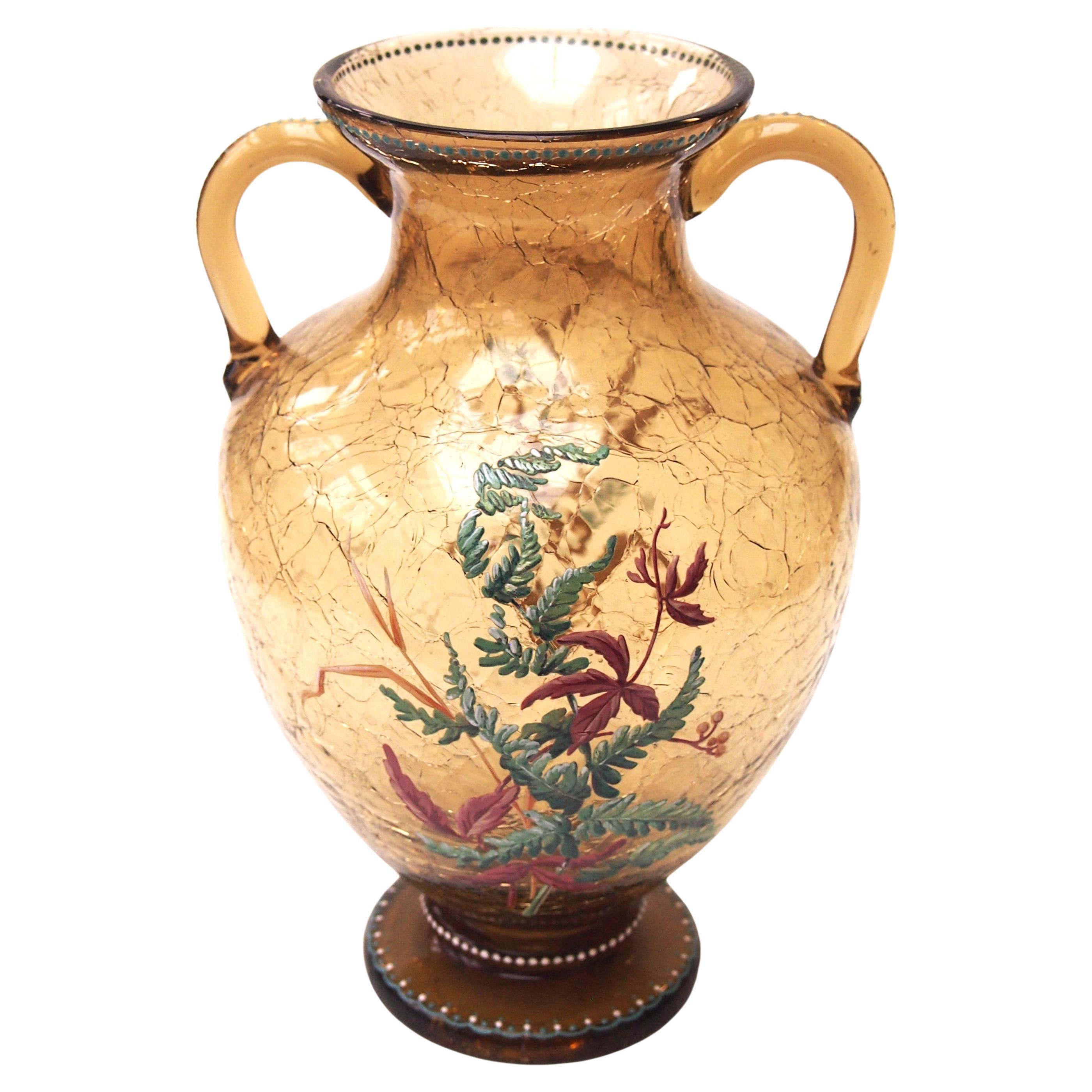 Frühes böhmisches Craquelé-Glas  Moser, Emaille-Vase mit zwei Henkeln, 1885
