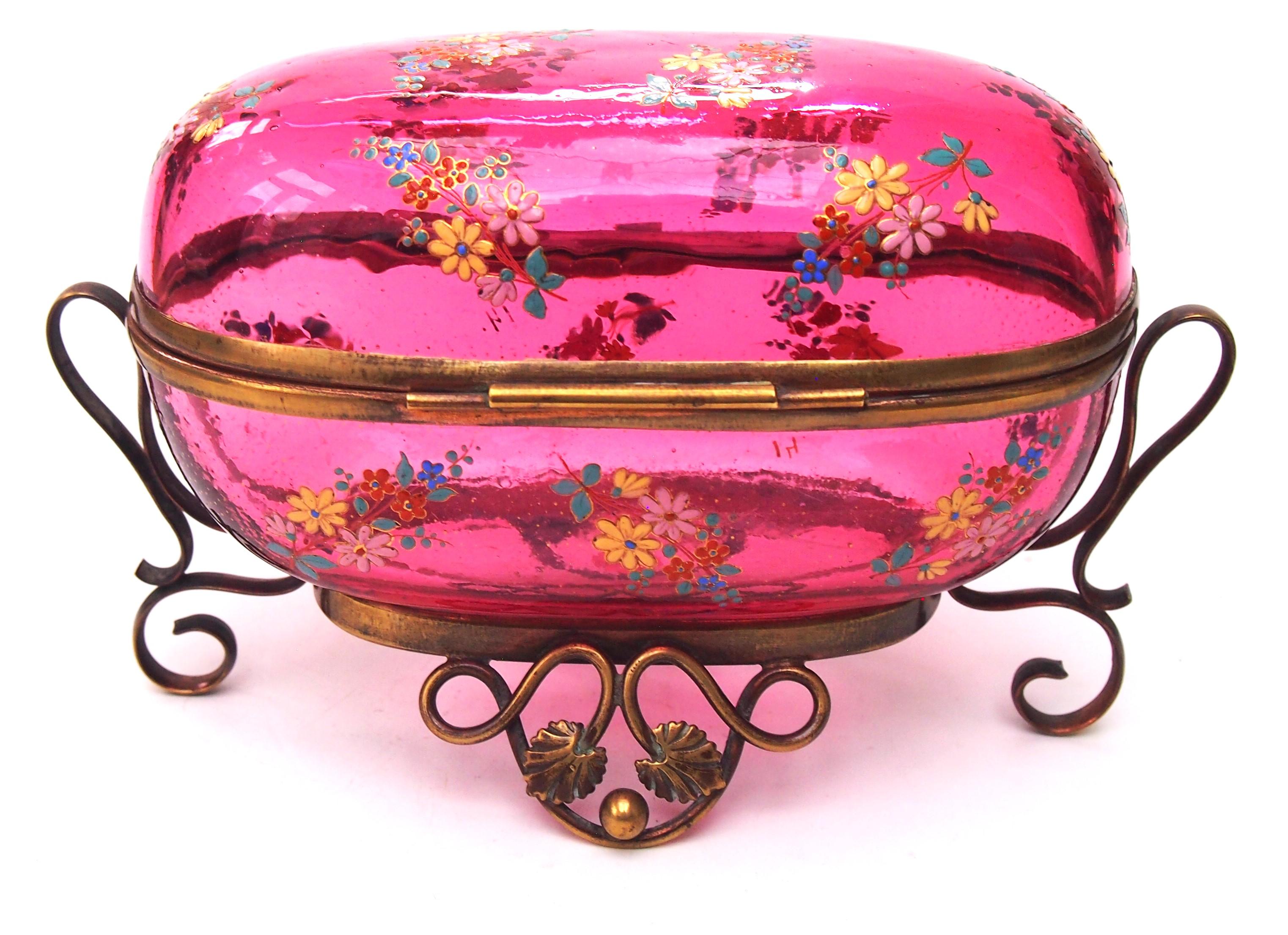 Caja grande Moser esmaltada de Bohemia, con tapa y metal de bronce, 1895 en Bastante bueno estado para la venta en Worcester Park, GB
