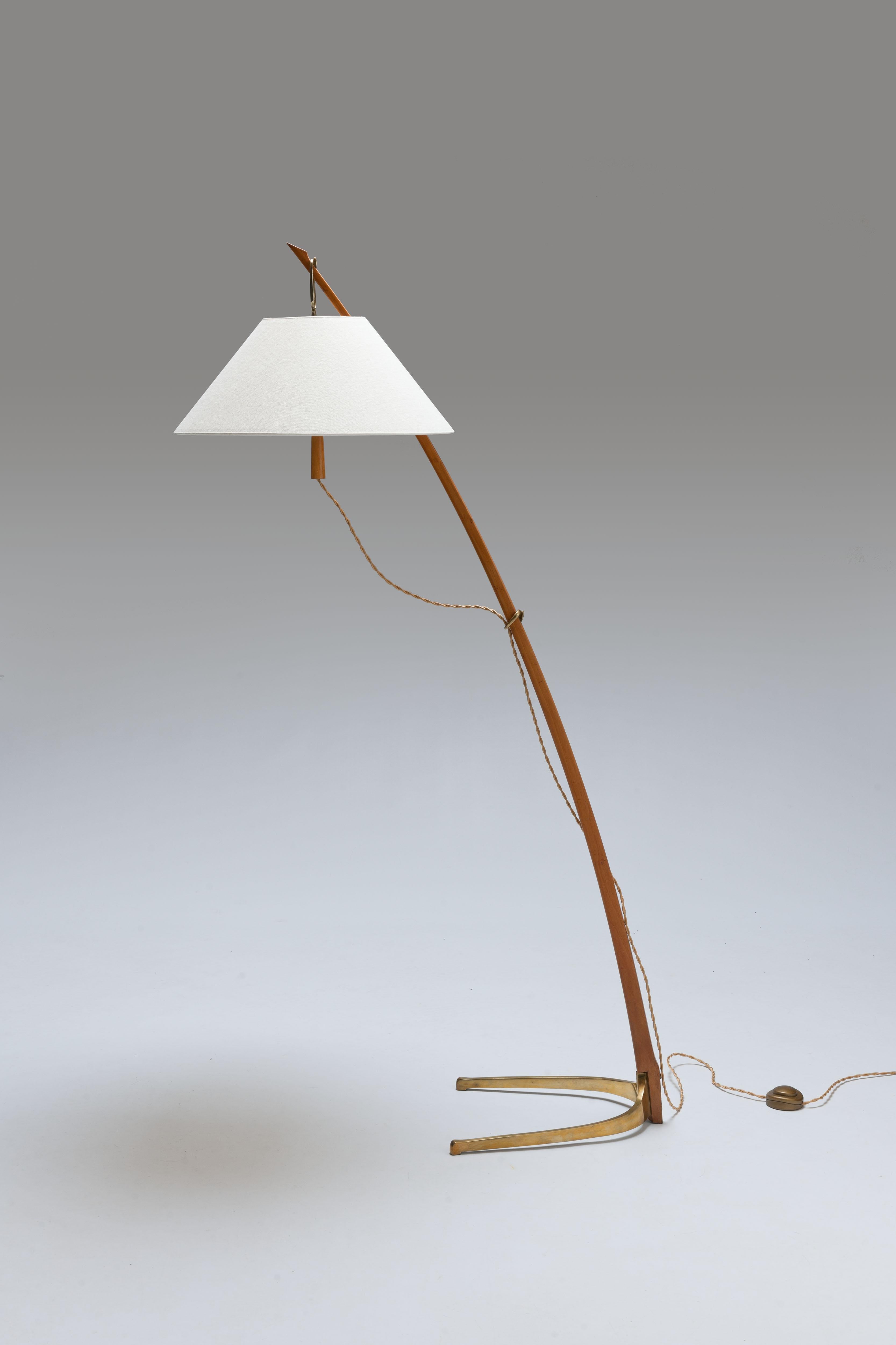 Frühe Stehlampe „Dornstab“ aus Messing von J.T. Kalmar Österreich (Mitte des 20. Jahrhunderts)
