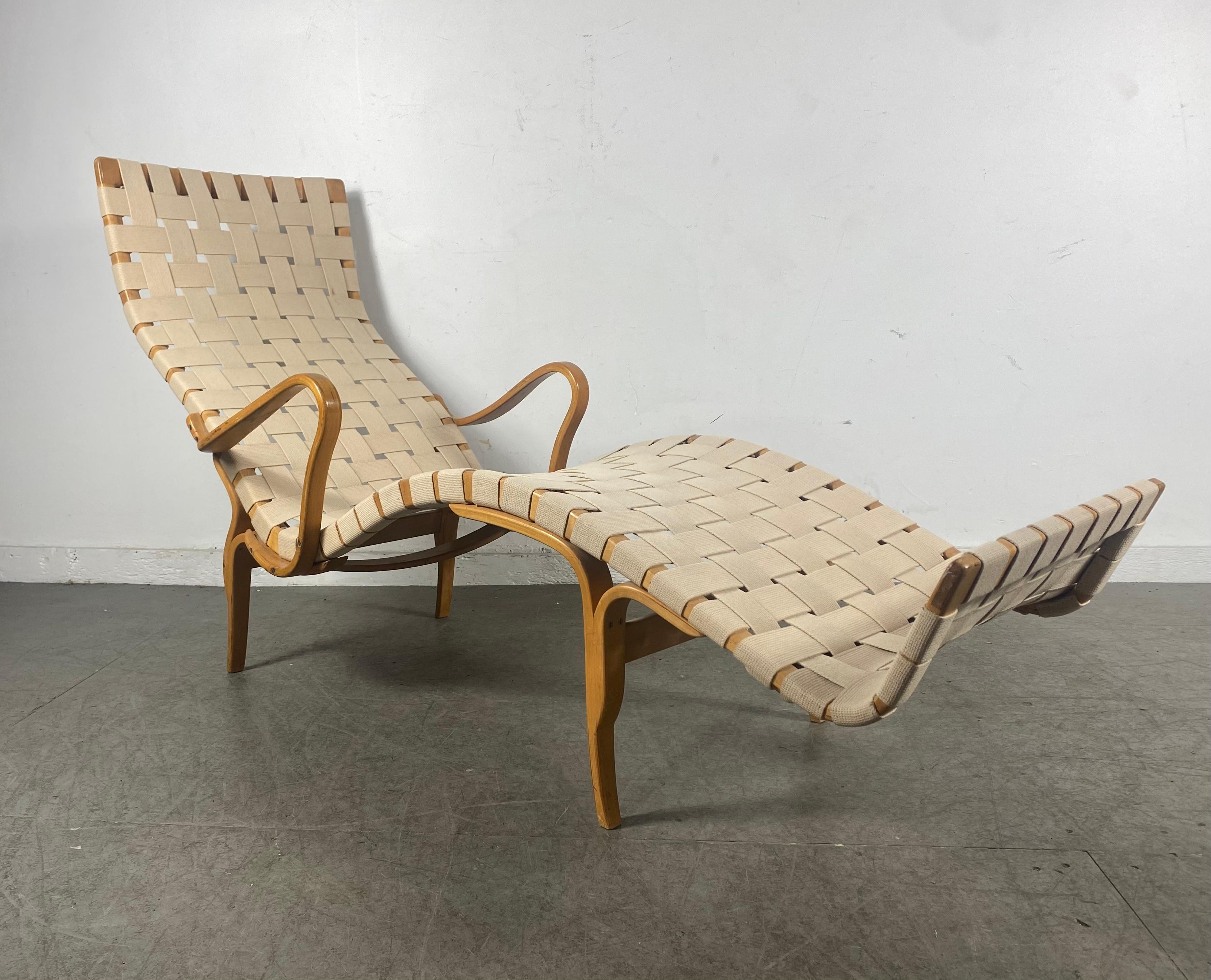 Early Bruno Mathsson Lounge Chair Model Pernilla 3, Karl Mathsson, Sweden For Sale 4