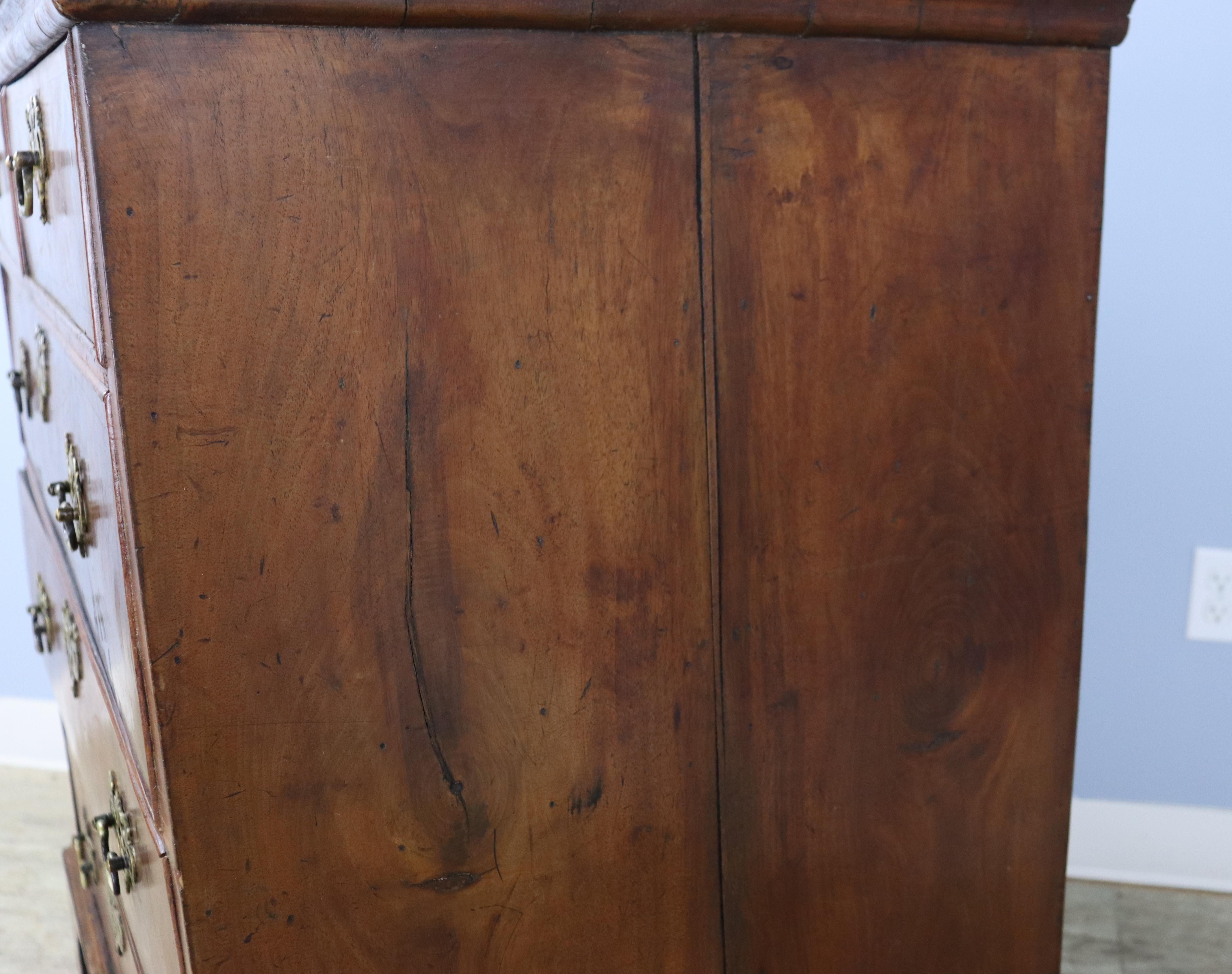 Early Burl Walnut Veneered Chest of Drawers,  George I Period For Sale 10