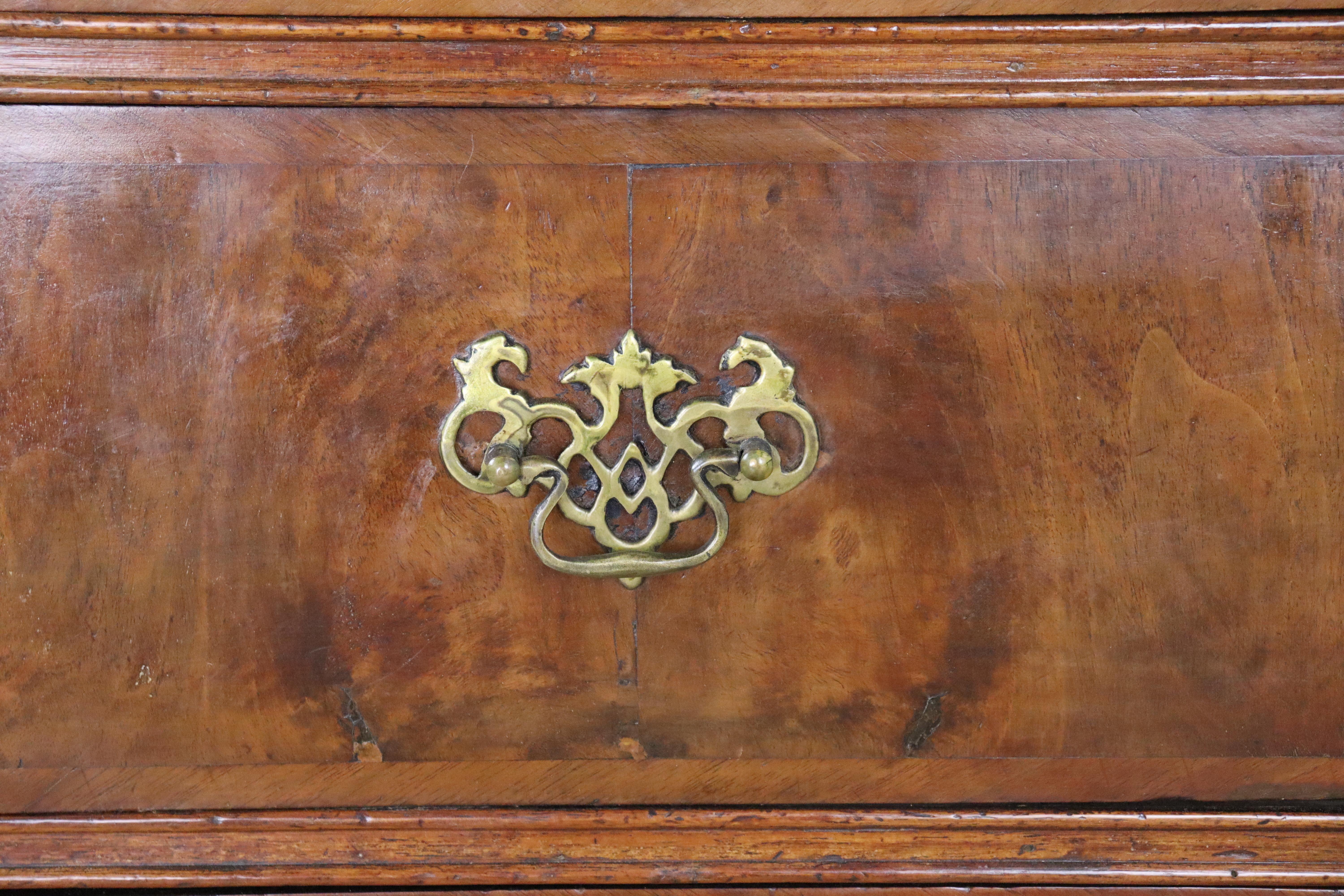 Early Burl Walnut Veneered Chest of Drawers,  George I Period For Sale 1