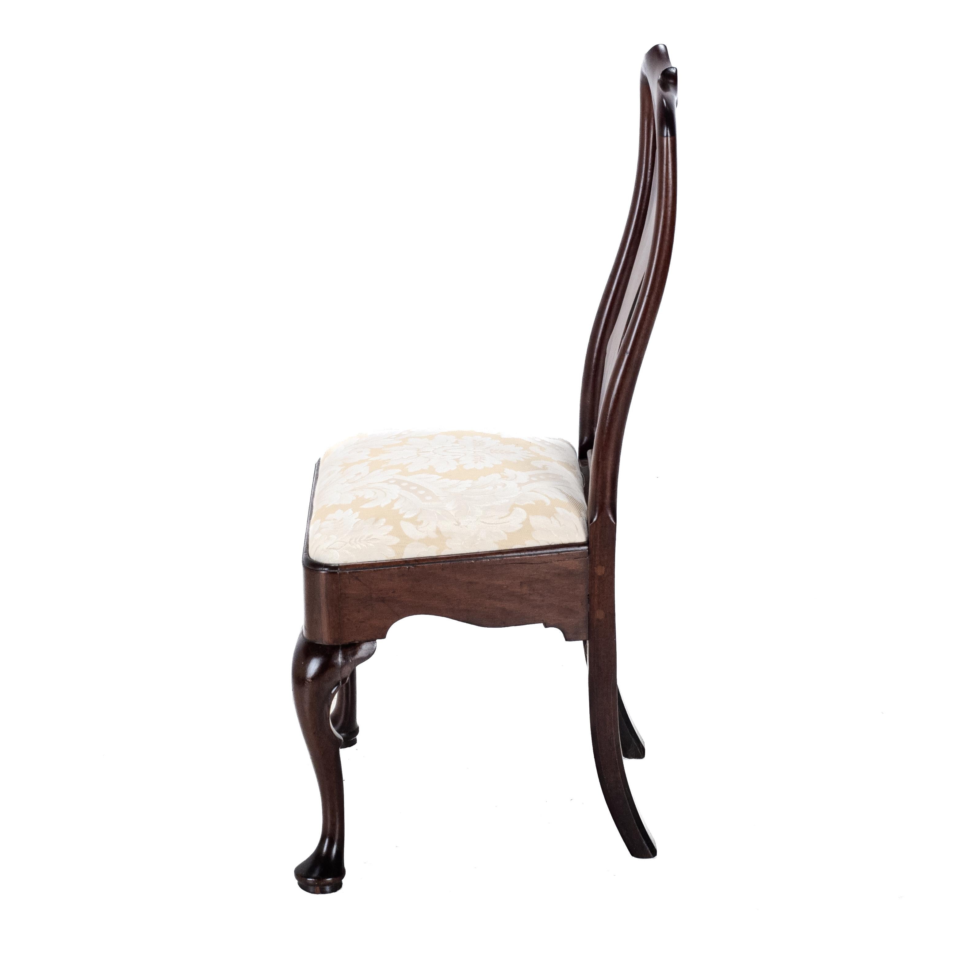 Acajou Chaise d'appoint en acajou A.I.C1720 (Georgian Queen Anne Dining)