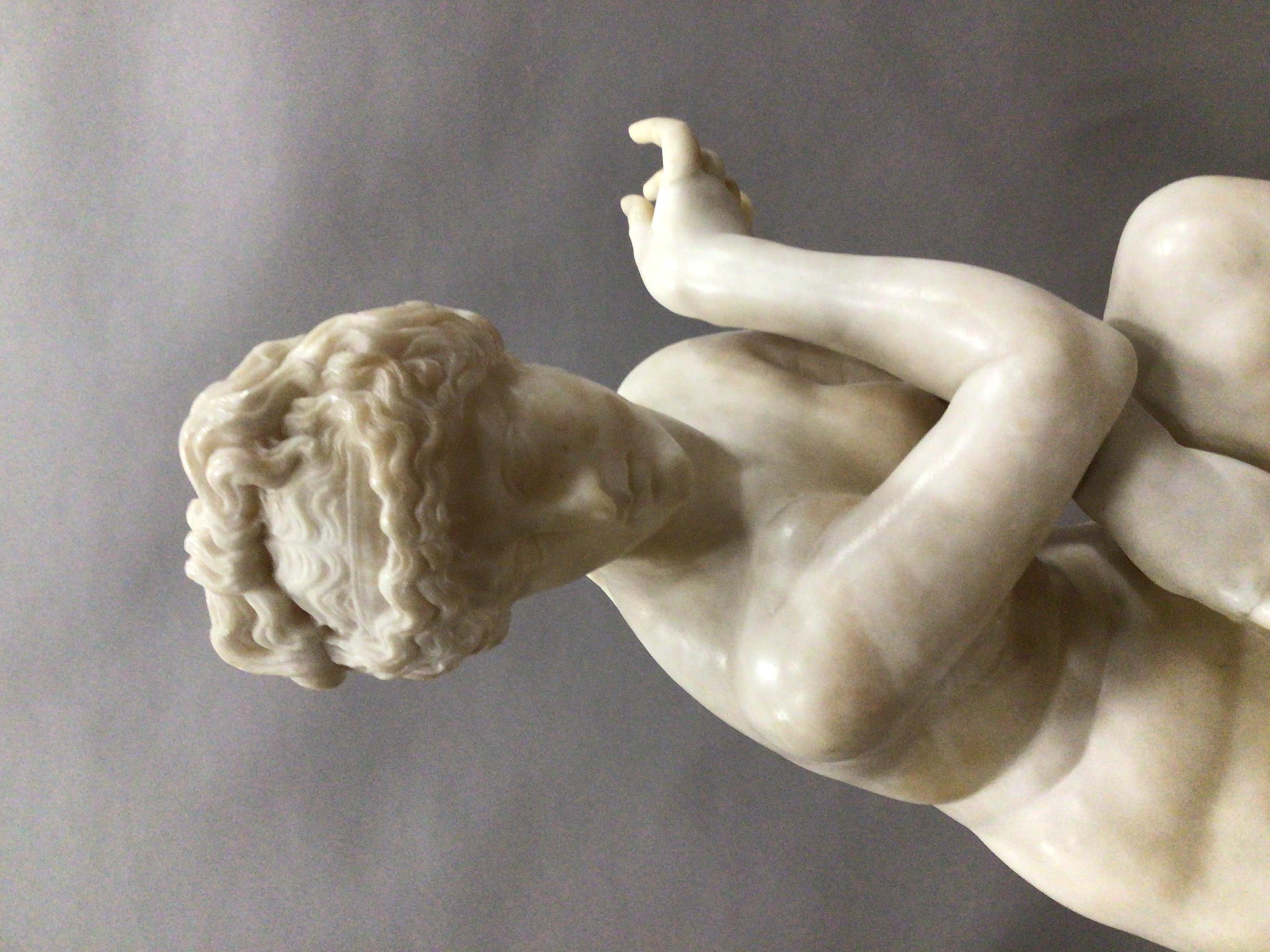 French Early C19th Large marble figure of Crouching Venus For Sale