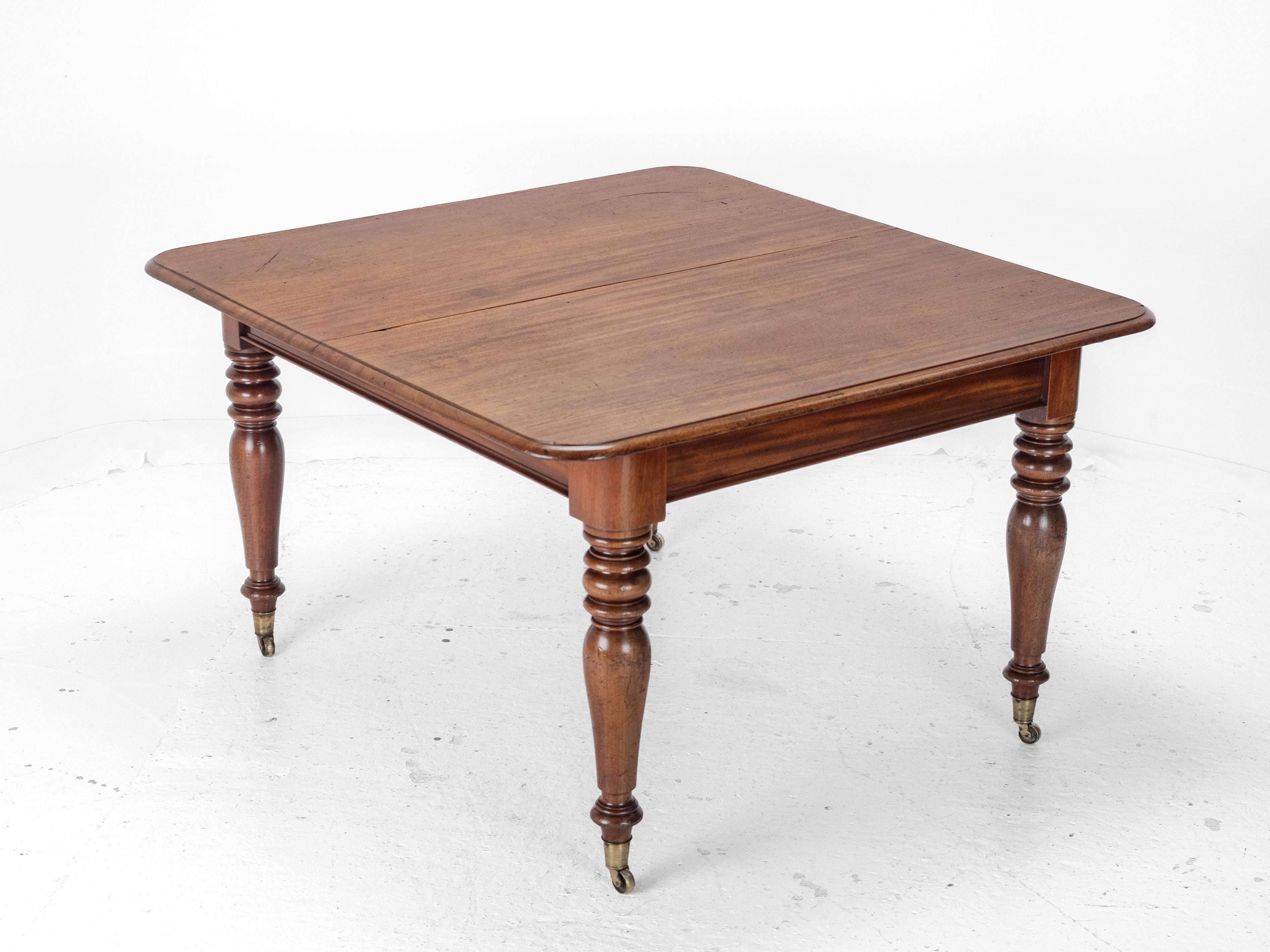 Frühes 19. Jahrhundert Mahagoni ausziehbarer 8ft Esstisch c1830 (georgianisch) im Zustand „Gut“ in Leeds, GB