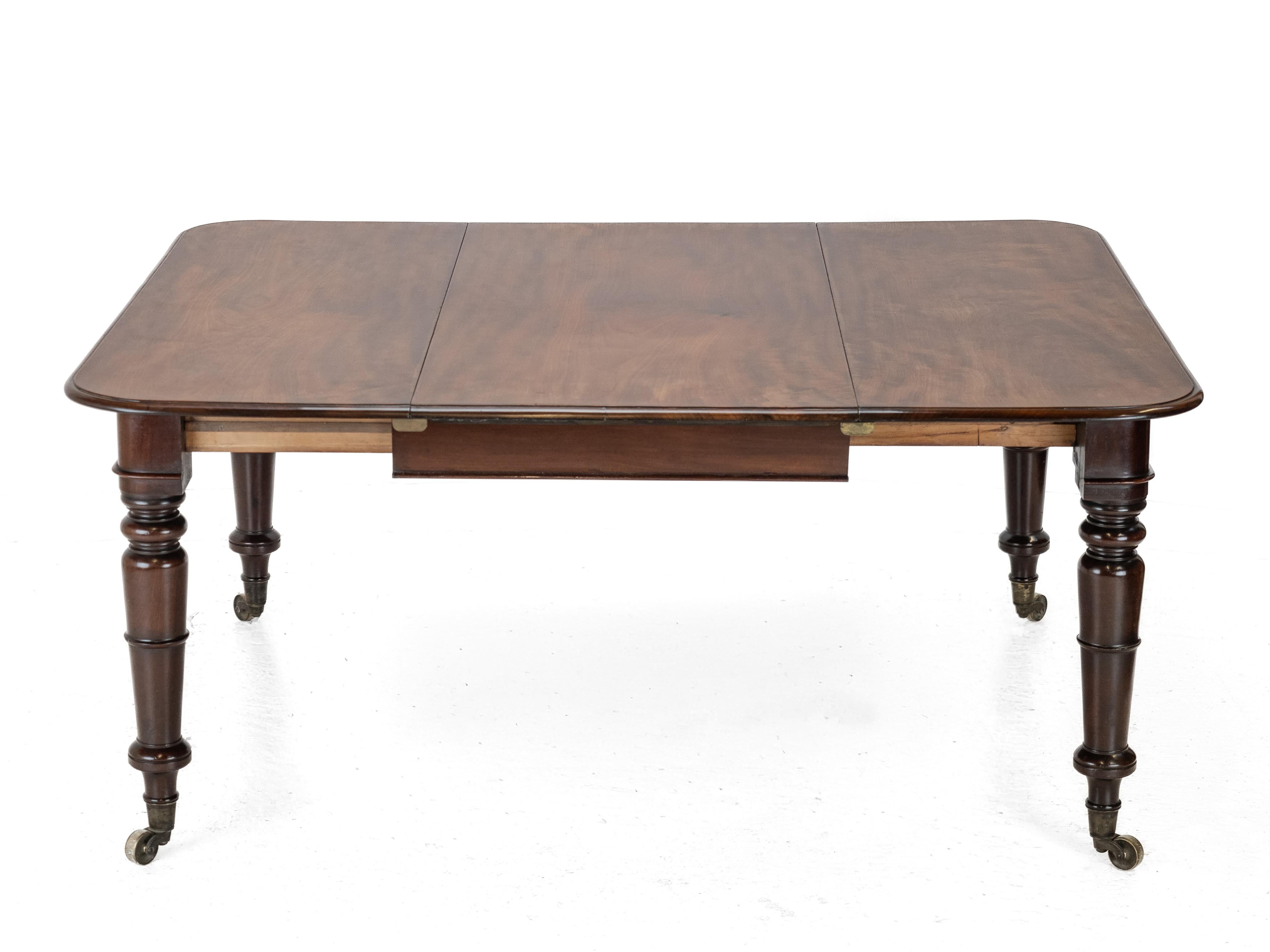 Tavolo da pranzo allungabile in mogano di inizio 19° Regency/George IV c1820 in vendita 4