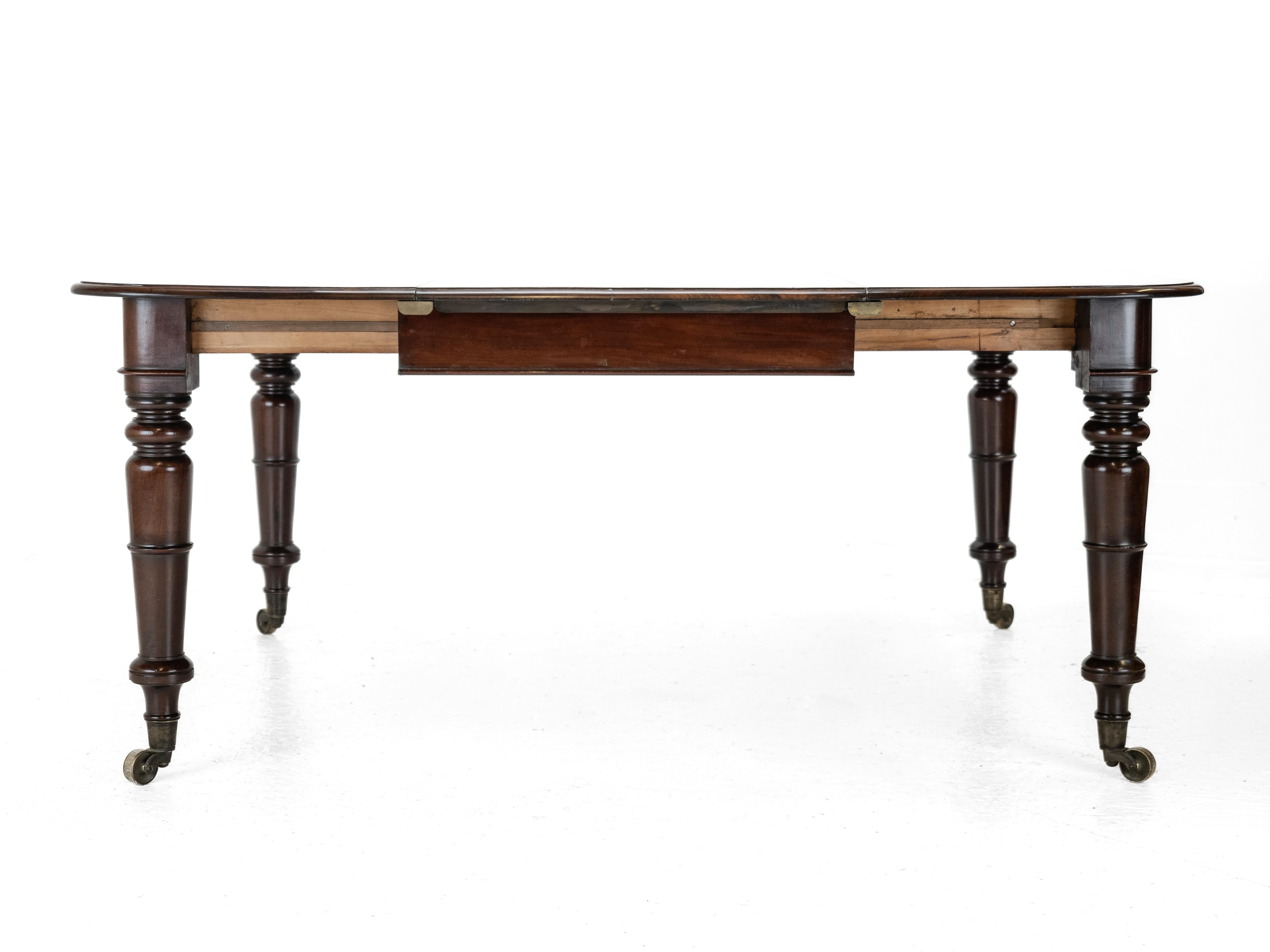 Tavolo da pranzo allungabile in mogano di inizio 19° Regency/George IV c1820 in vendita 3