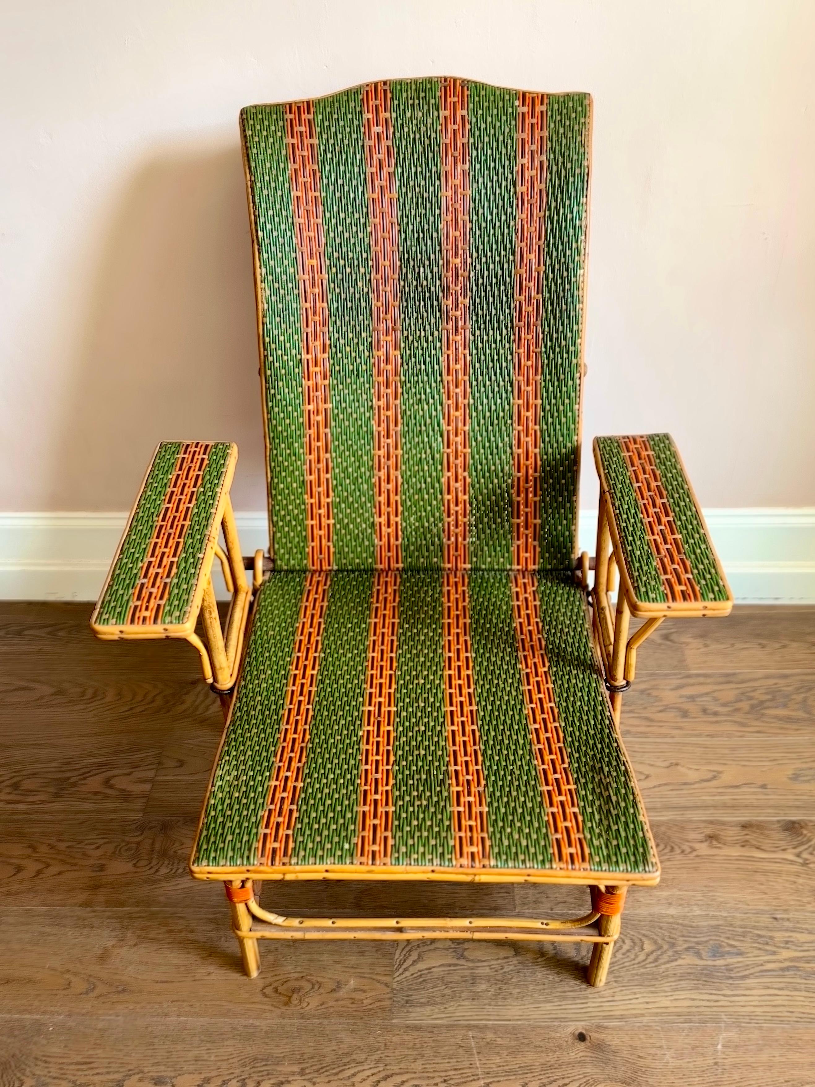 Chaise longue en bambou et rotin français du début du 20e siècle Bon état - En vente à London, GB
