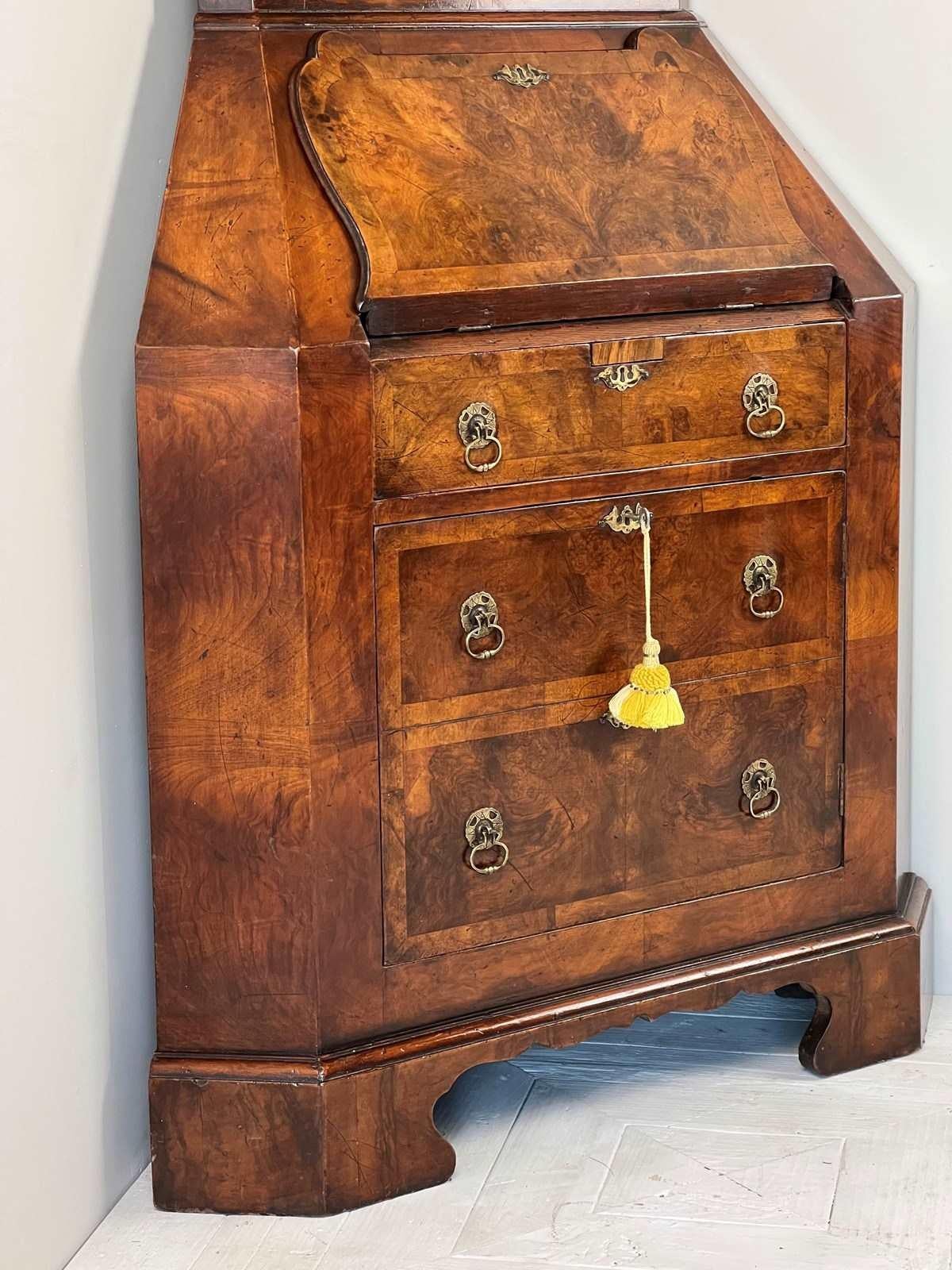Mirror Early C20th Walnut Corner Bureau Bookcase In The Georgian Style