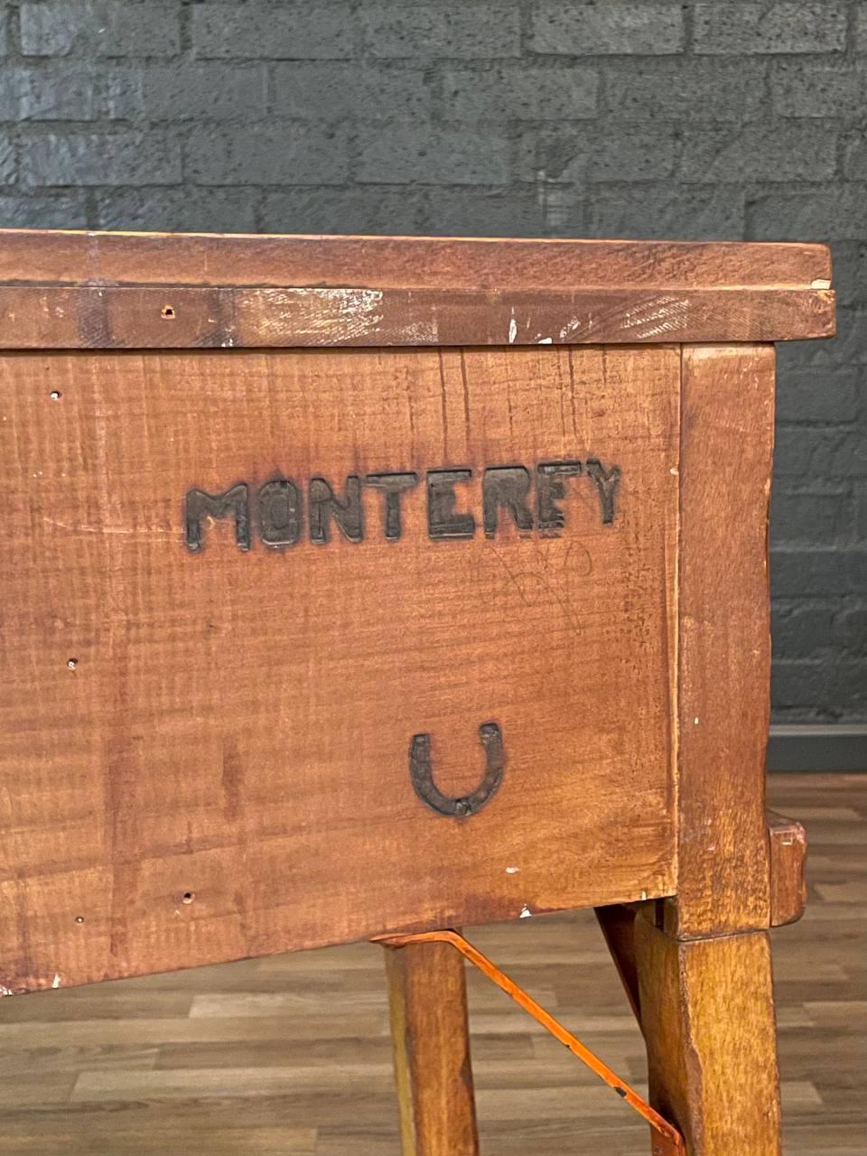 Scrivania in acero in stile ranch californiano Monterey Spanish in vendita 3