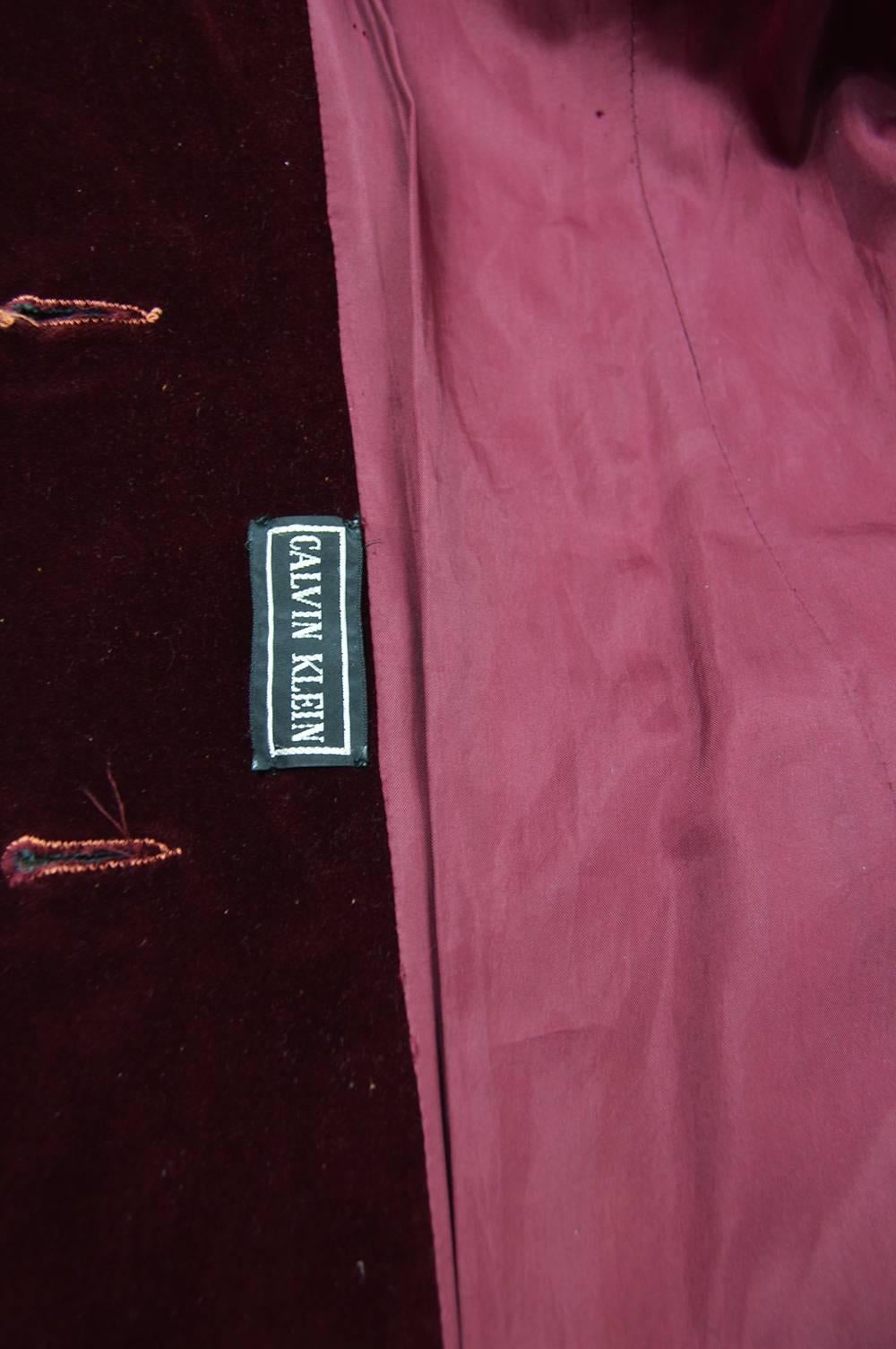 Early Calvin Klein Vintage 1970s Dark Red Velvet Dagger Collar Mod Jacket For Sale 4