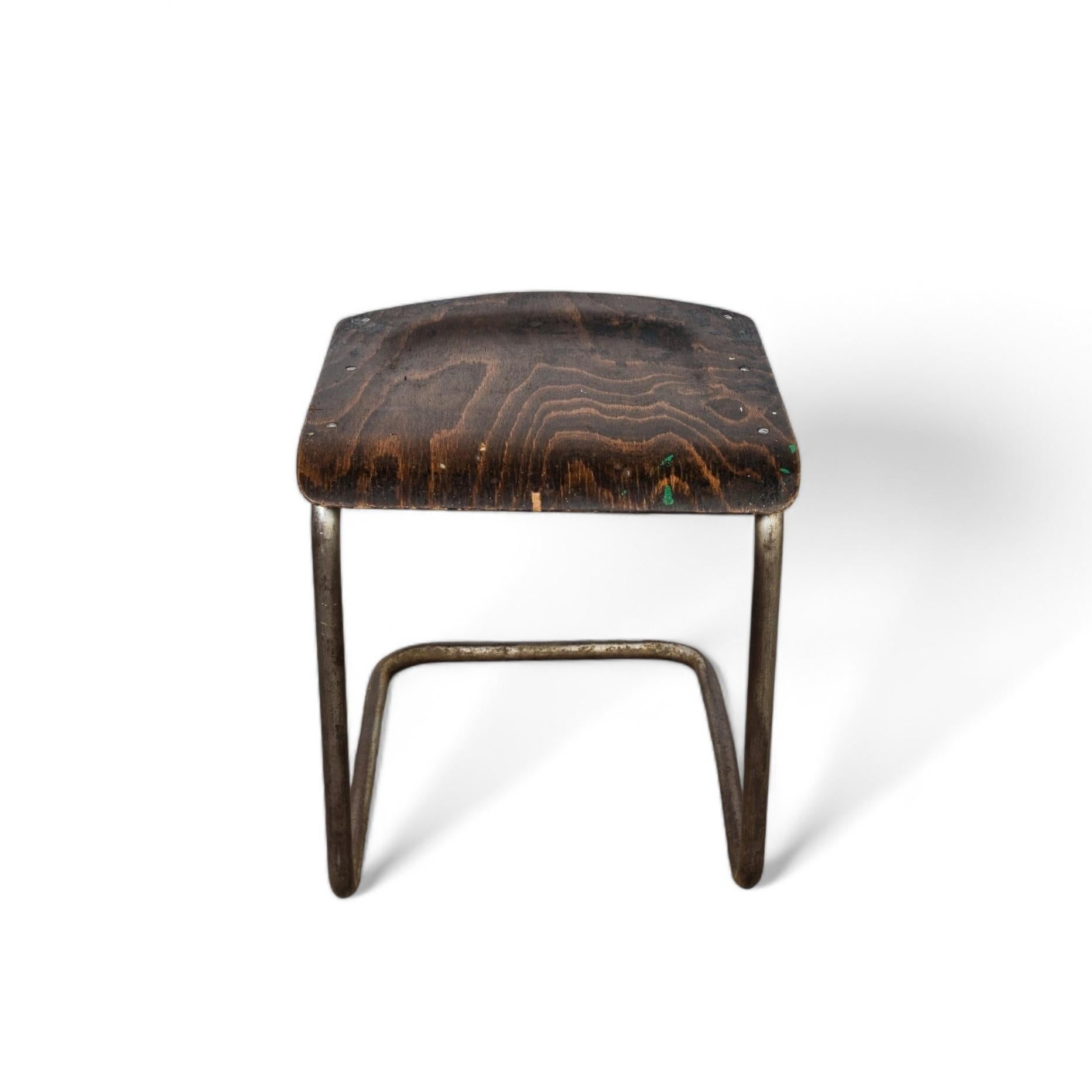 Acier Tabouret en acier tubulaire en porte-à-faux Mart Stam, années 1930 en vente