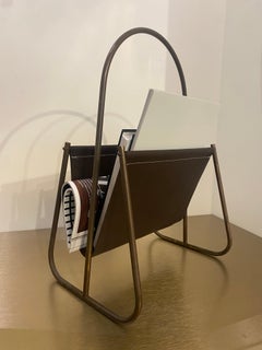 Früher Carl Aubock Messing & Leder Magazinständer Model No. 4019-2