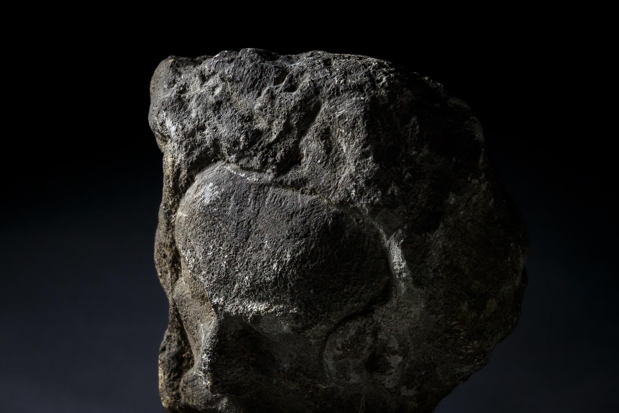 Early Carved Stone Head In Distressed Condition For Sale In Pease pottage, West Sussex