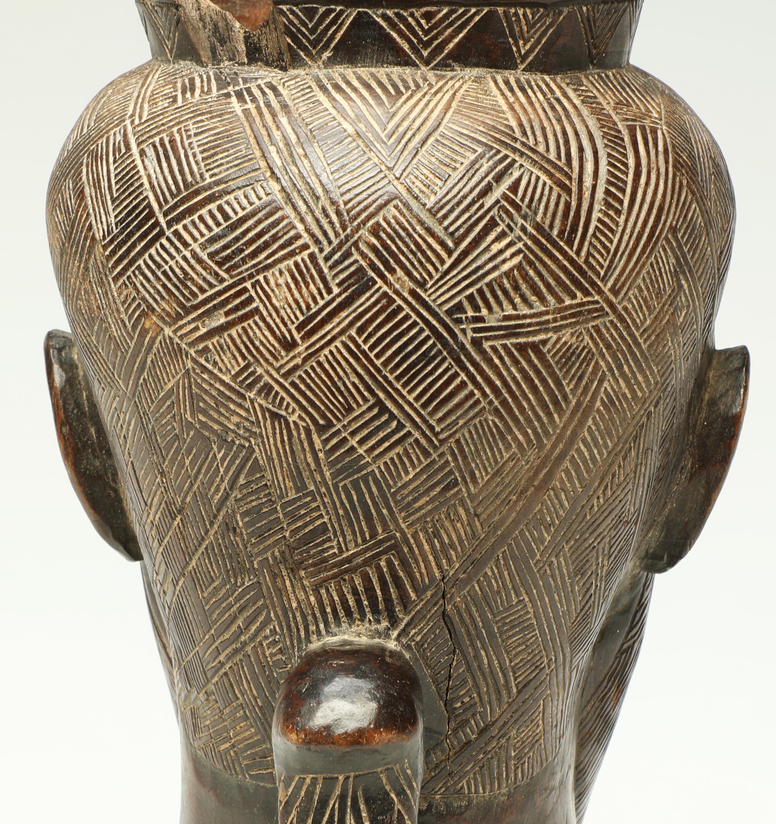 Congolese Early Carved Wood Tribal Kuba Figural Cup, Congo, Africa Male with Beard For Sale
