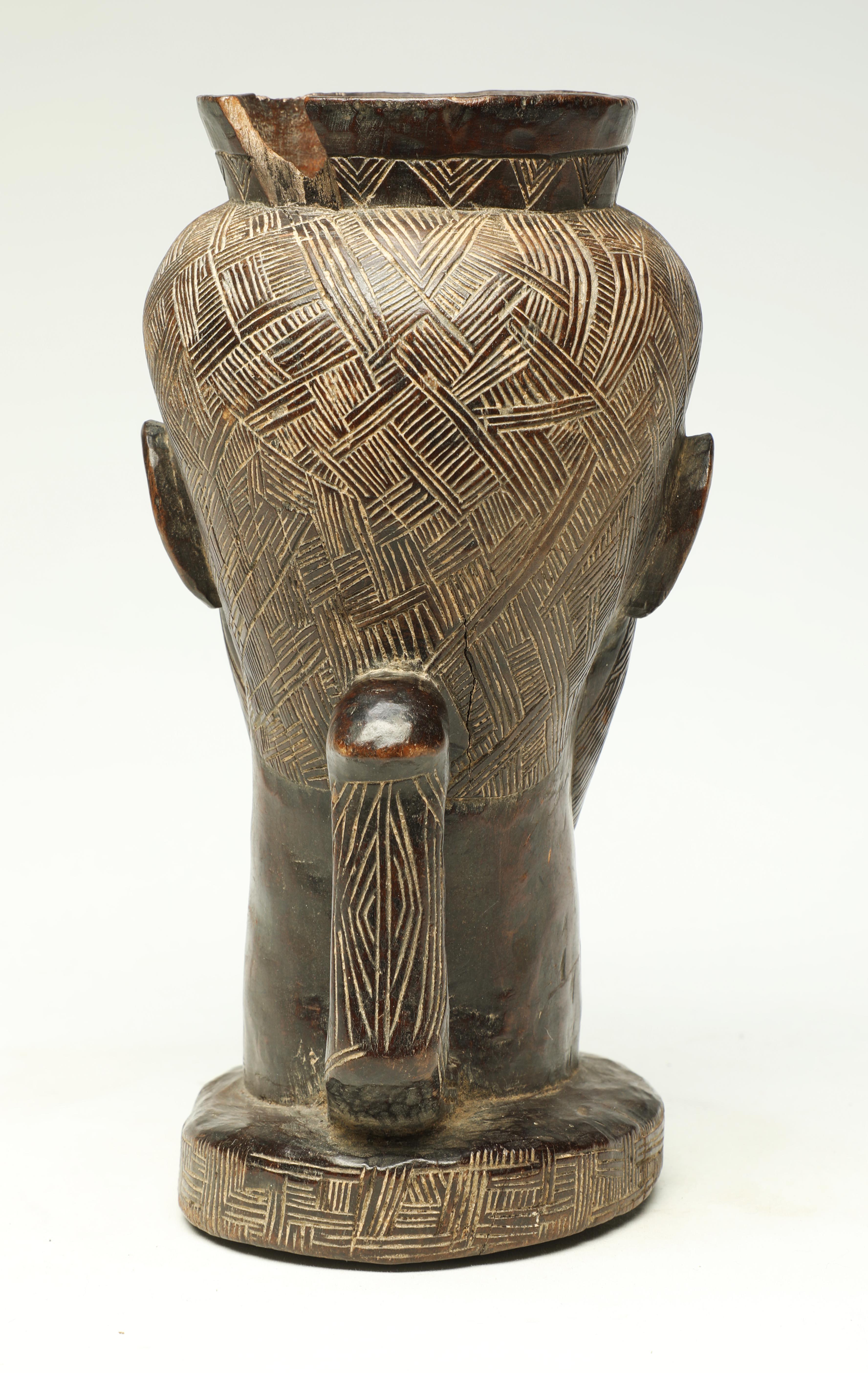 Early Carved Wood Tribal Kuba Figural Cup, Congo, Africa Male with Beard For Sale 3