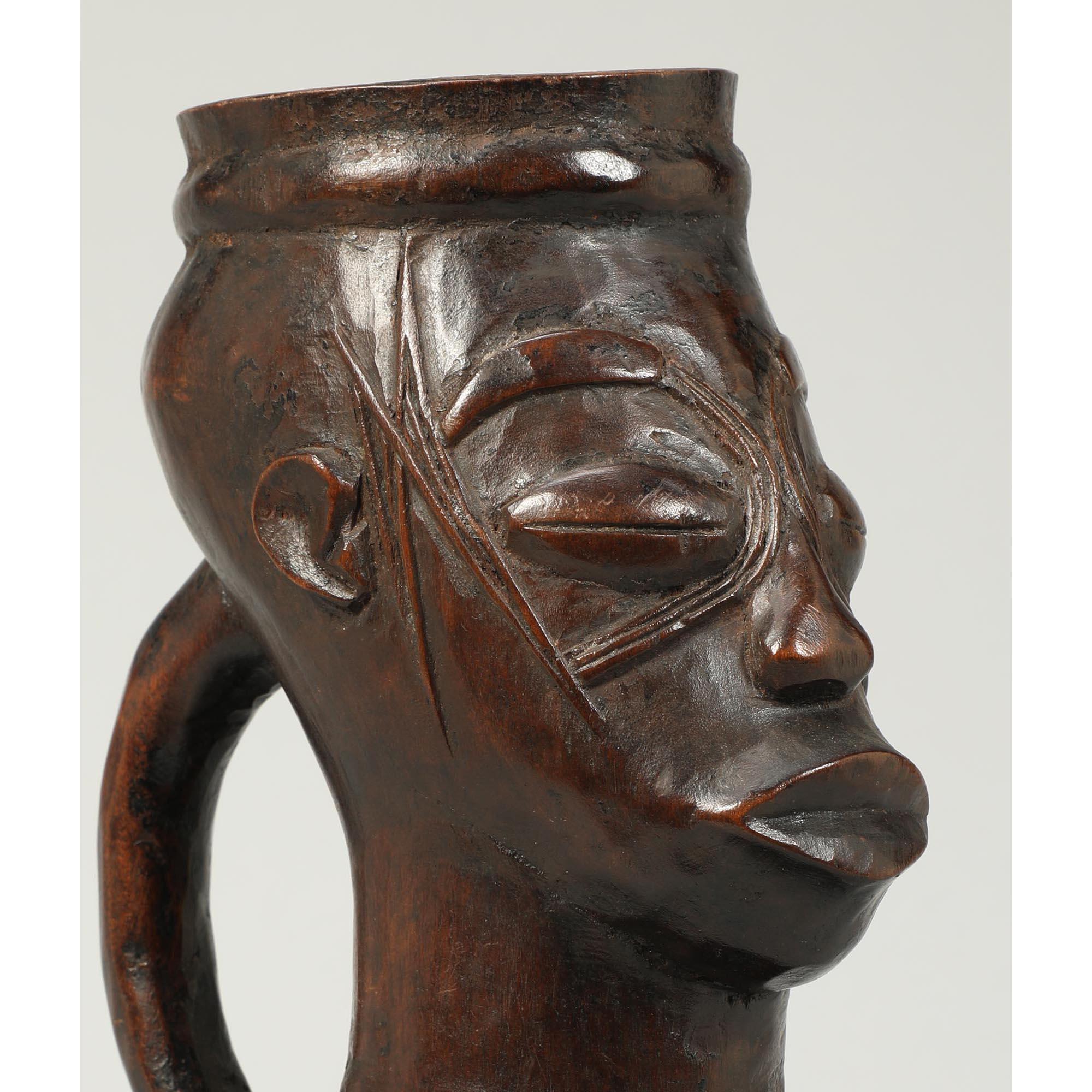20th Century Early Carved Wood Tribal Mangbetu Ritual Vessel Pitcher Congo Africa Provenance For Sale