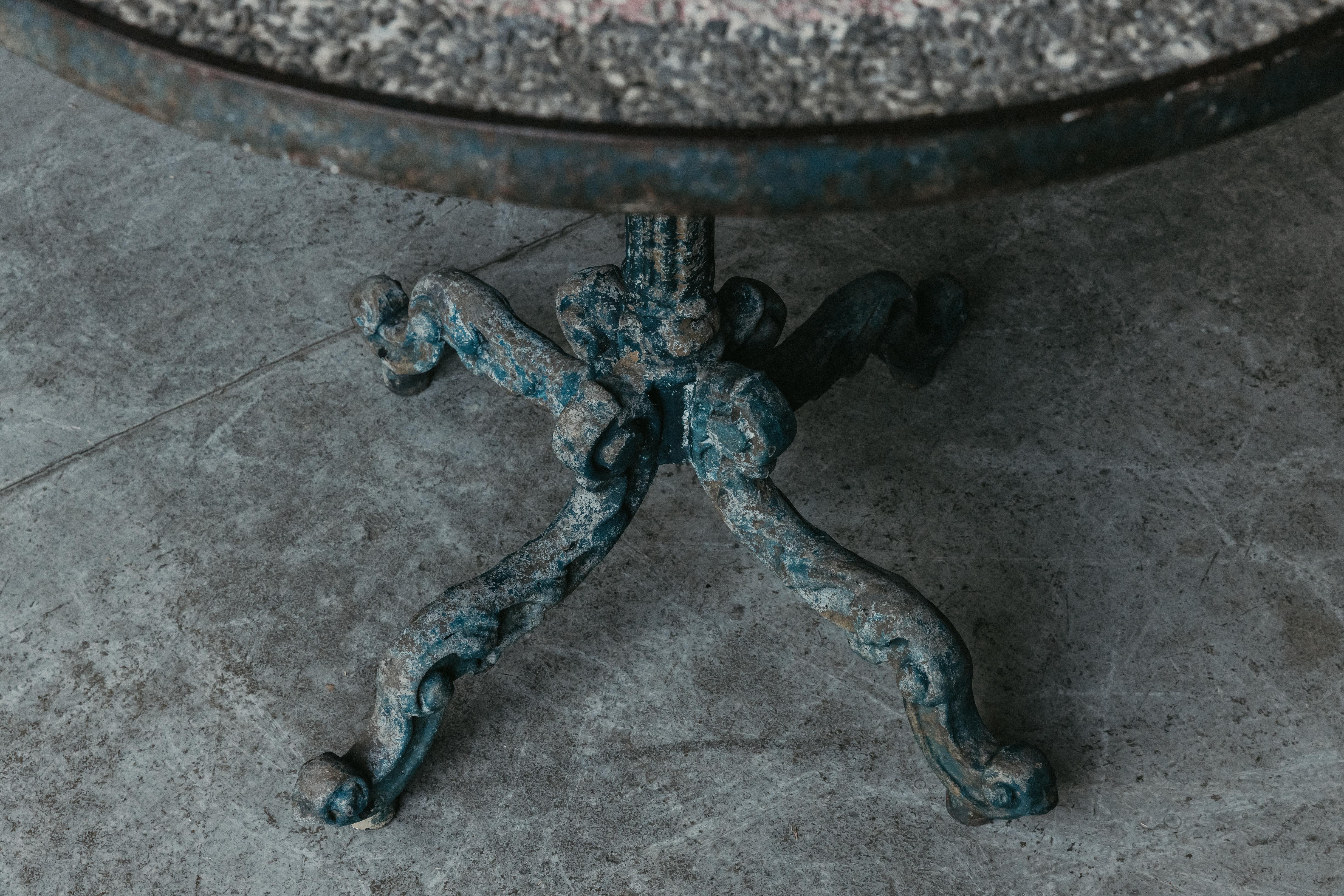 Early Cast Iron Garden Table From France, Circa 1930 In Good Condition For Sale In Nashville, TN