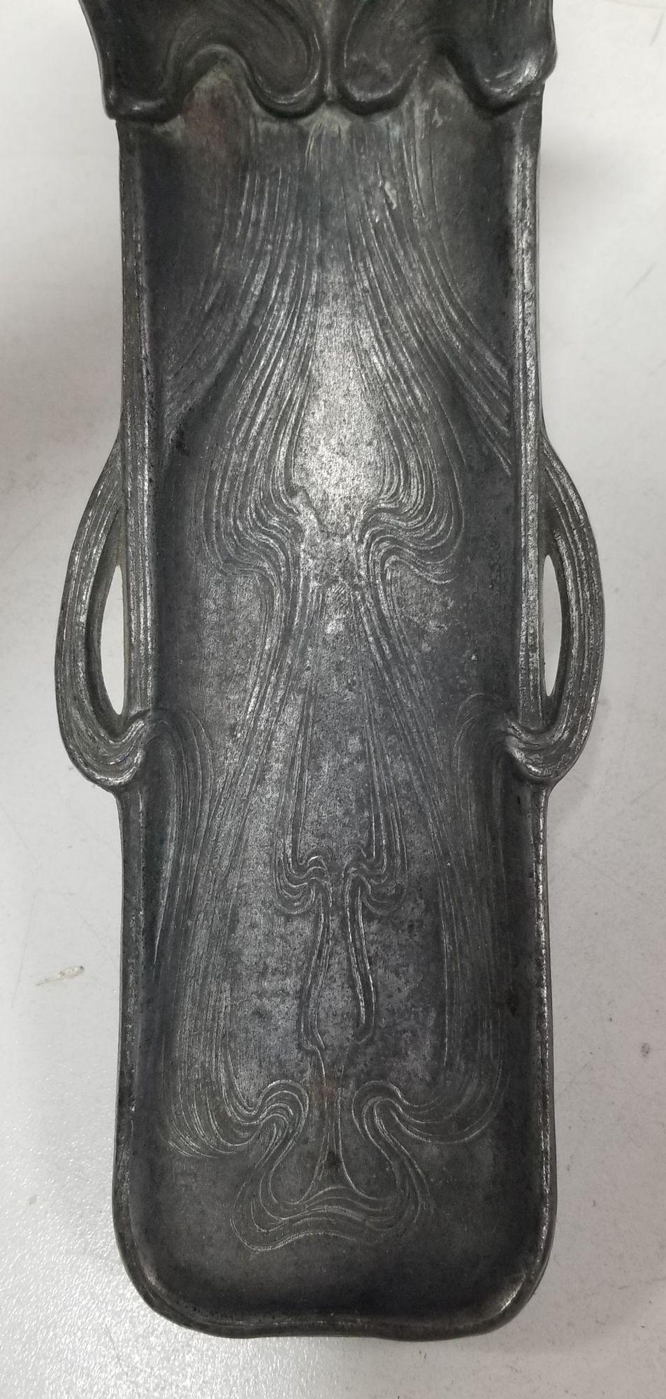 Early Century Art Nouveau Ink Well and Pen Holder For Sale 3