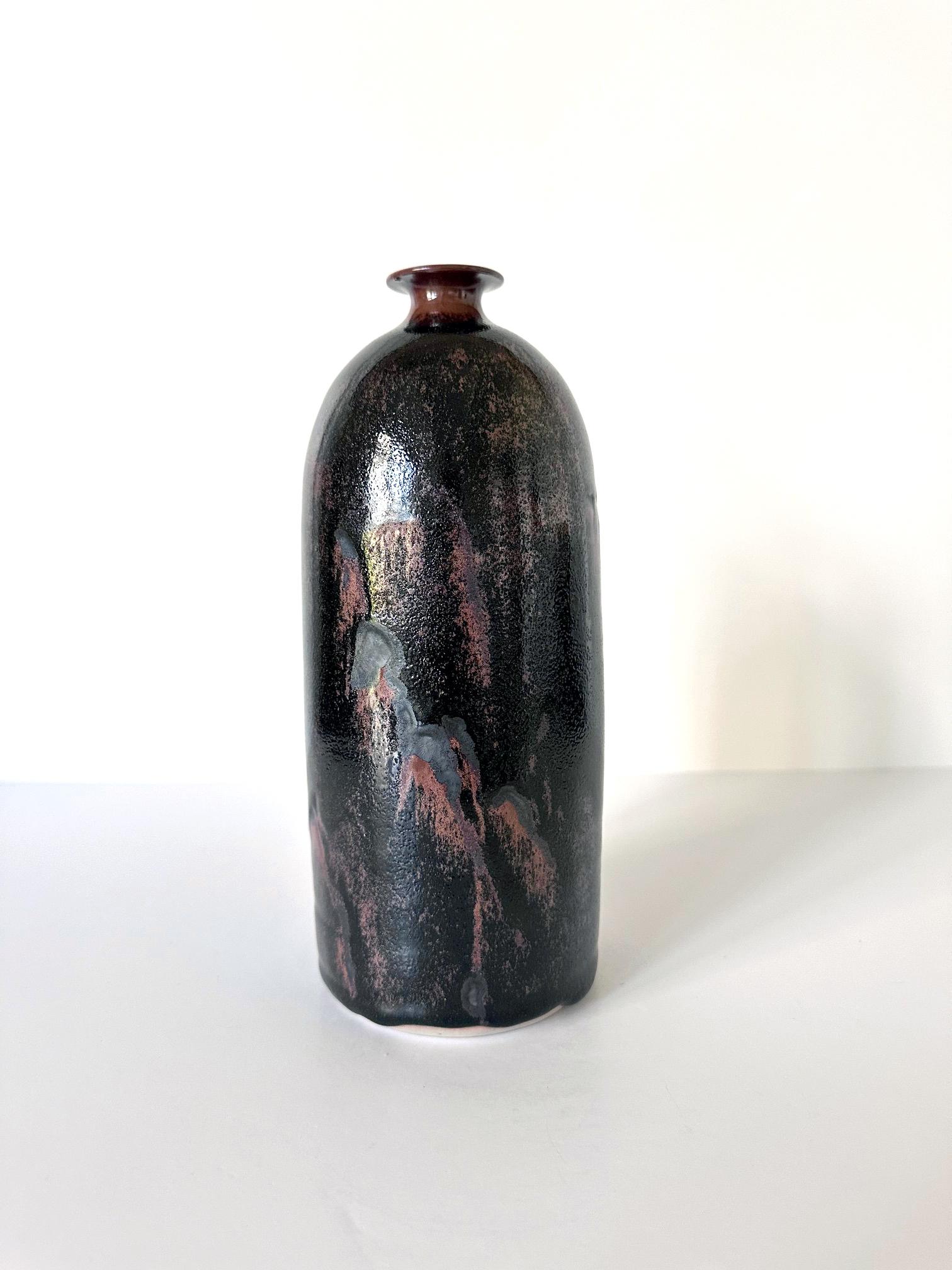 Moderno Vaso di ceramica antica con smalto Honan di Brother Thomas Bezanson in vendita