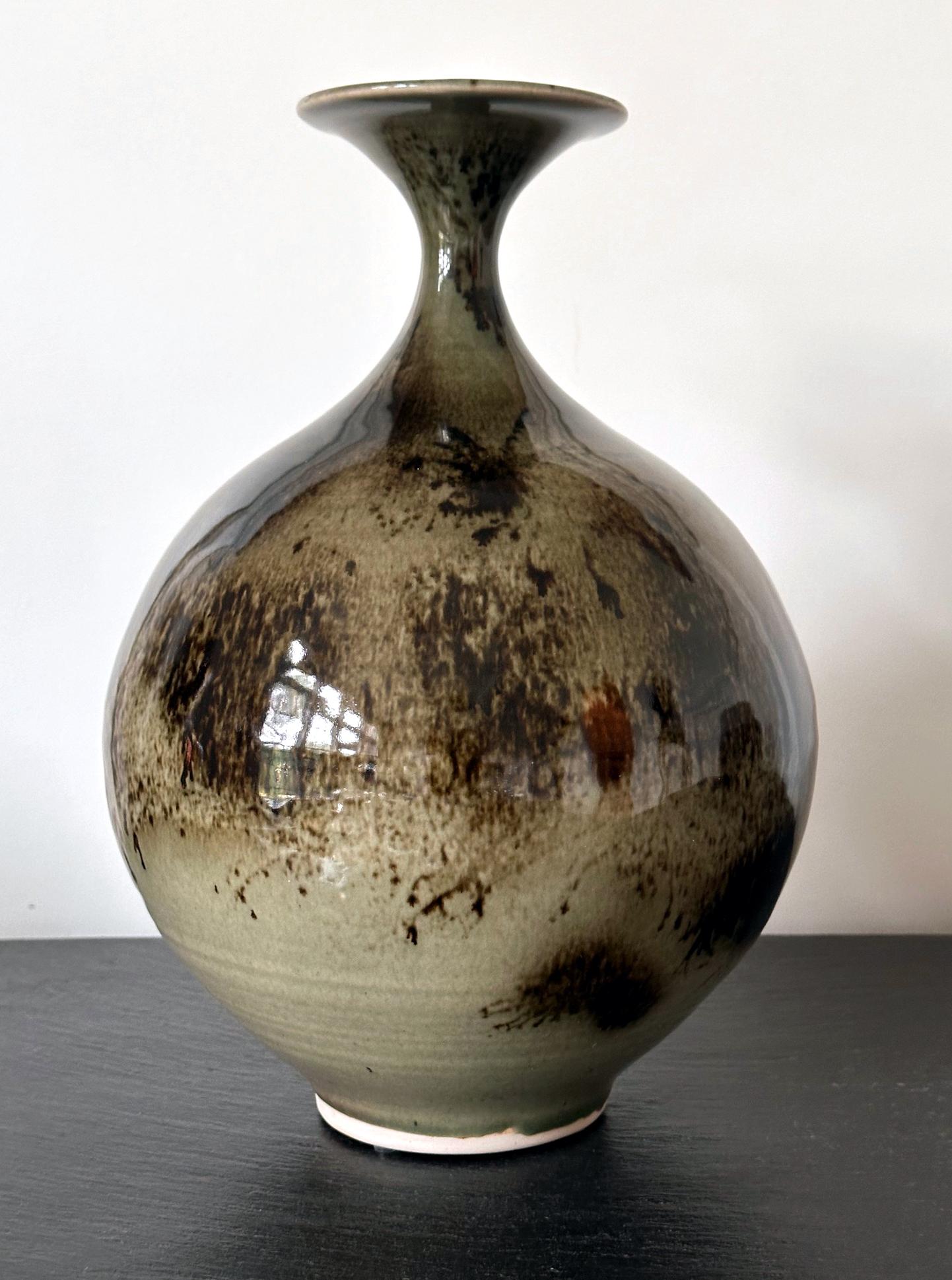 Early Ceramic Vase with Unique Glaze Pattern by Brother Thomas Bezanson In Good Condition For Sale In Atlanta, GA