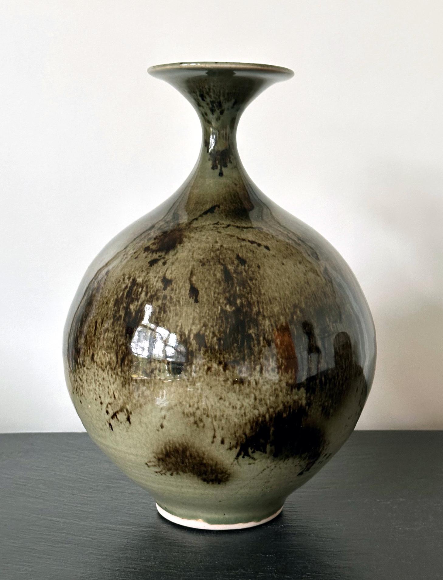 20th Century Early Ceramic Vase with Unique Glaze Pattern by Brother Thomas Bezanson For Sale