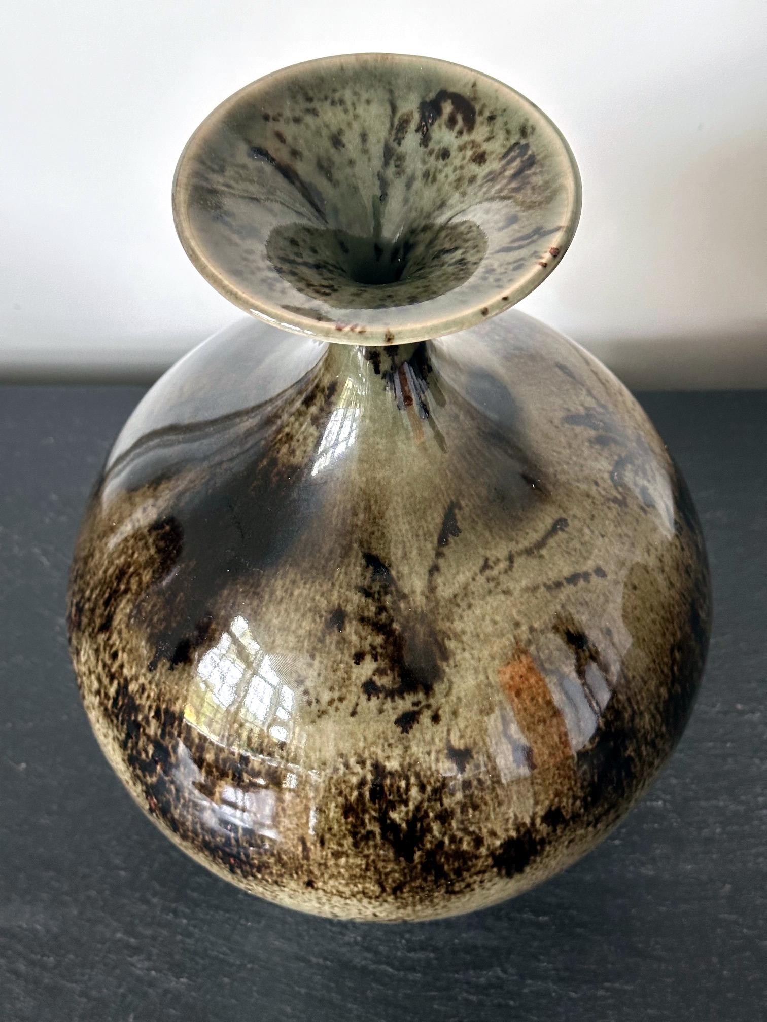 Early Ceramic Vase with Unique Glaze Pattern by Brother Thomas Bezanson For Sale 1