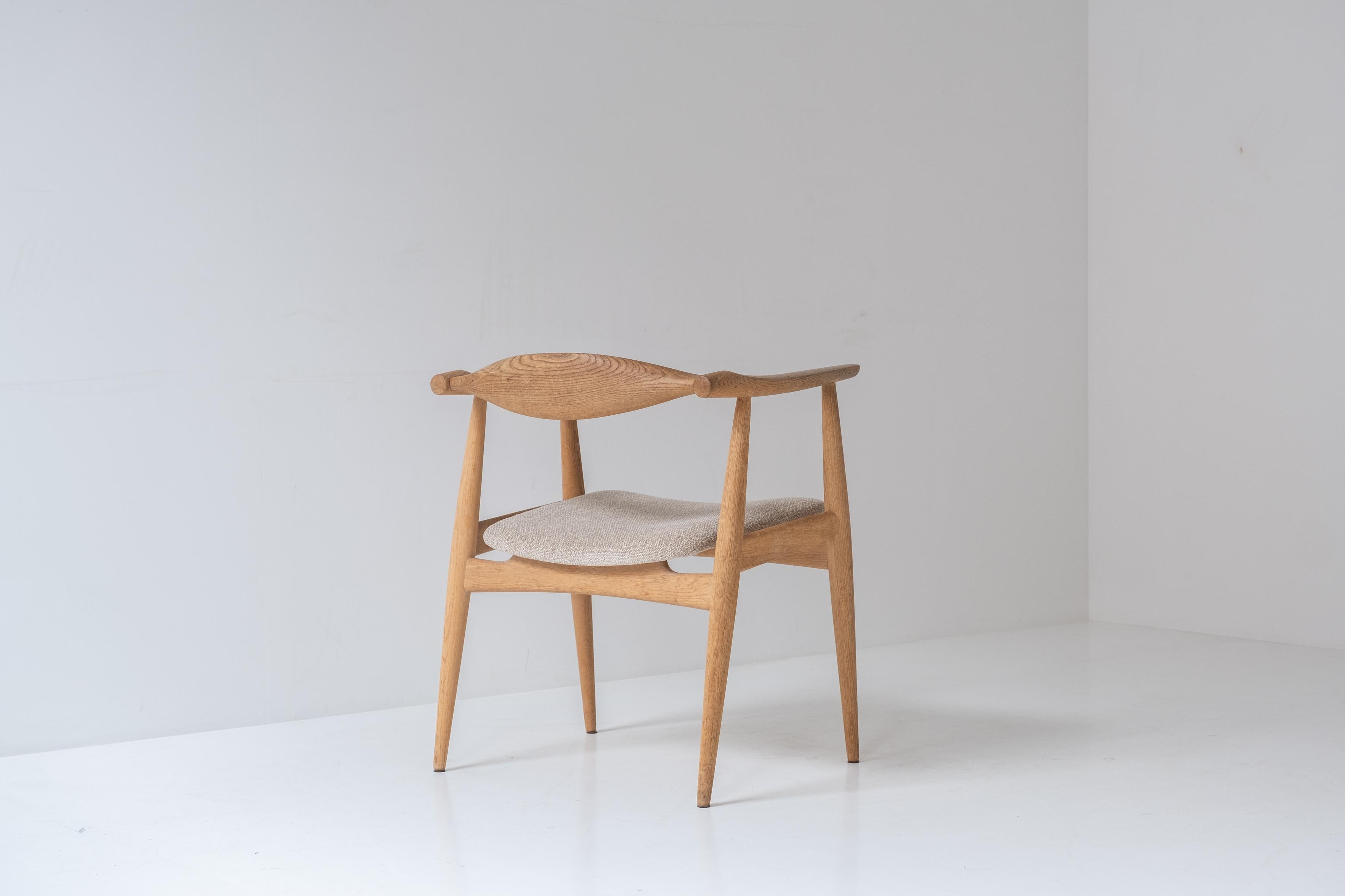 Early CH35 chair designed by Hans Wegner for Carl Hansen and Son, Denmark 1950’s 6