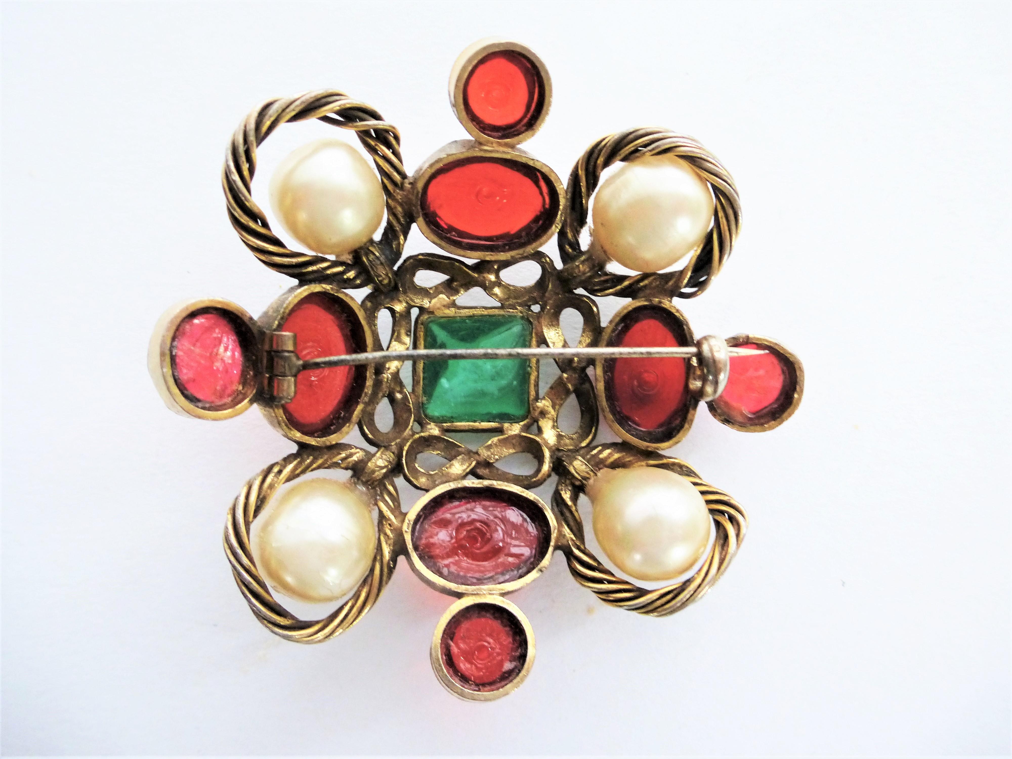 chanel gripoix brooch
