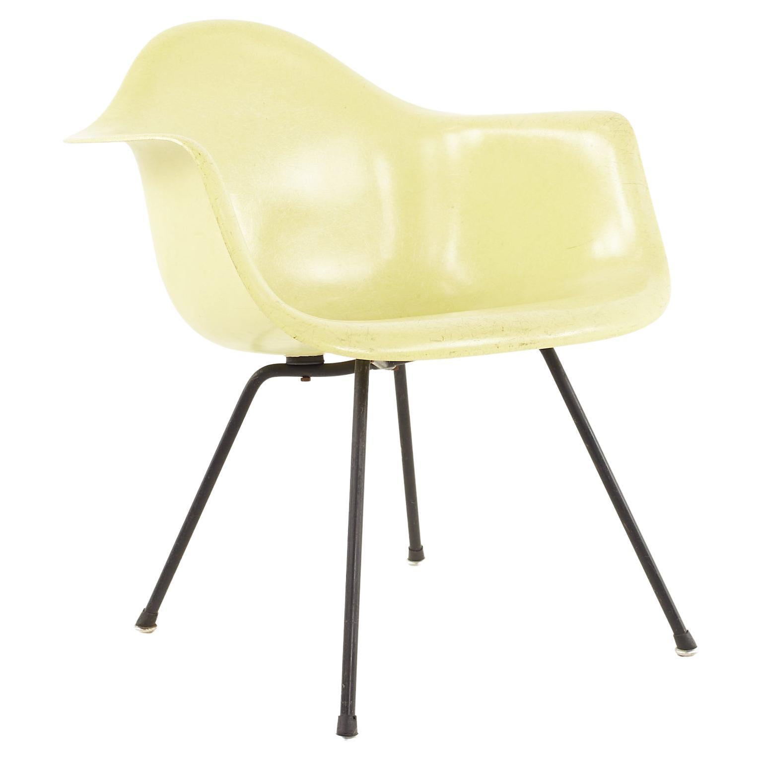 Early Charles and Ray Eames for Herman Miller MCM Yellow Fiberglass Shell Chair