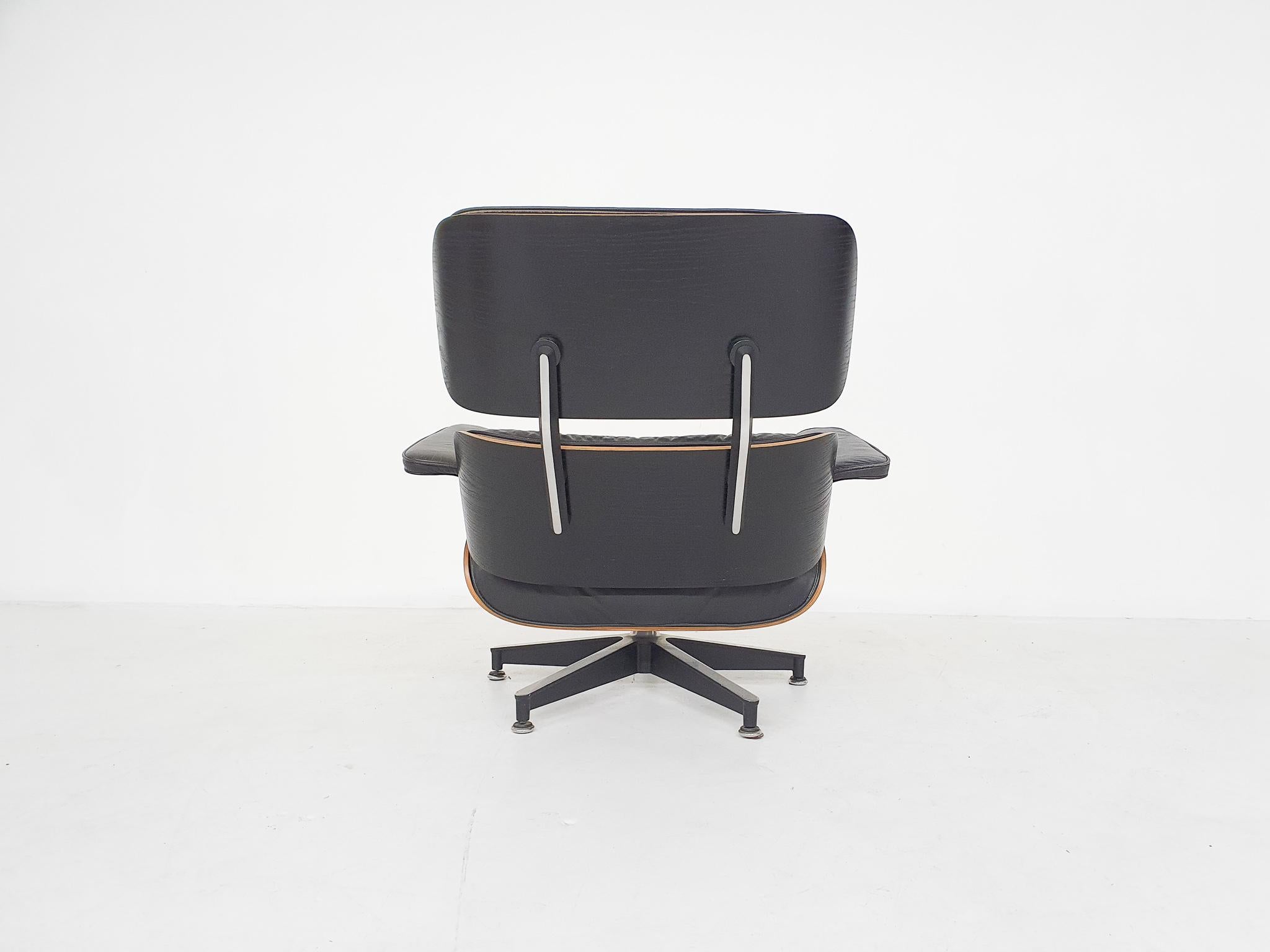 North American 1971 Charles and Ray Eames Lounge Chair 