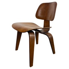 Early Charles Eames D C W 'dining chair wood' 5 2 5 Screw Configuration, Evans