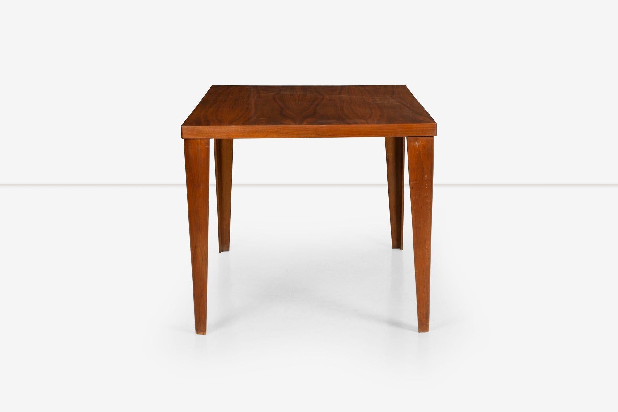 Frühes Charles Eames-Esszimmer-Set (Gefärbt) im Angebot
