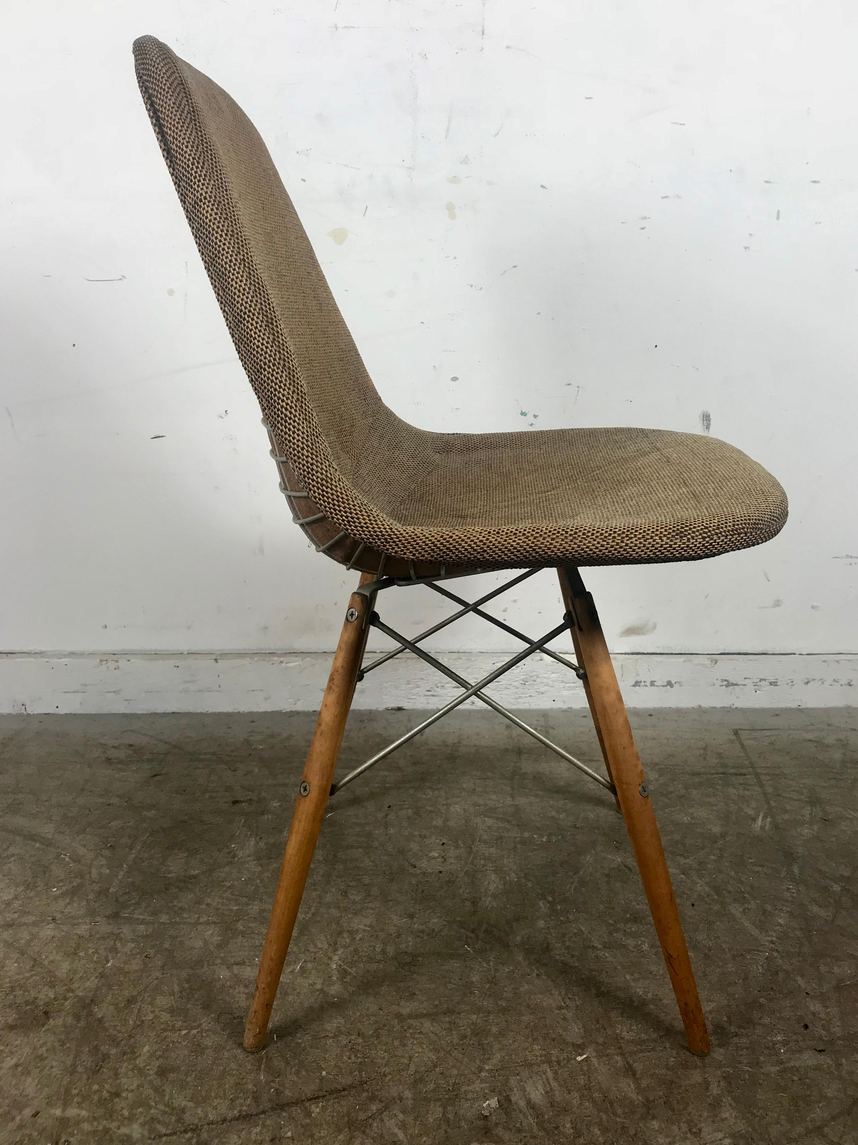 Fabric Early Charles Eames Dowel Leg Chair, 1950s DKW-2 Herman Miller