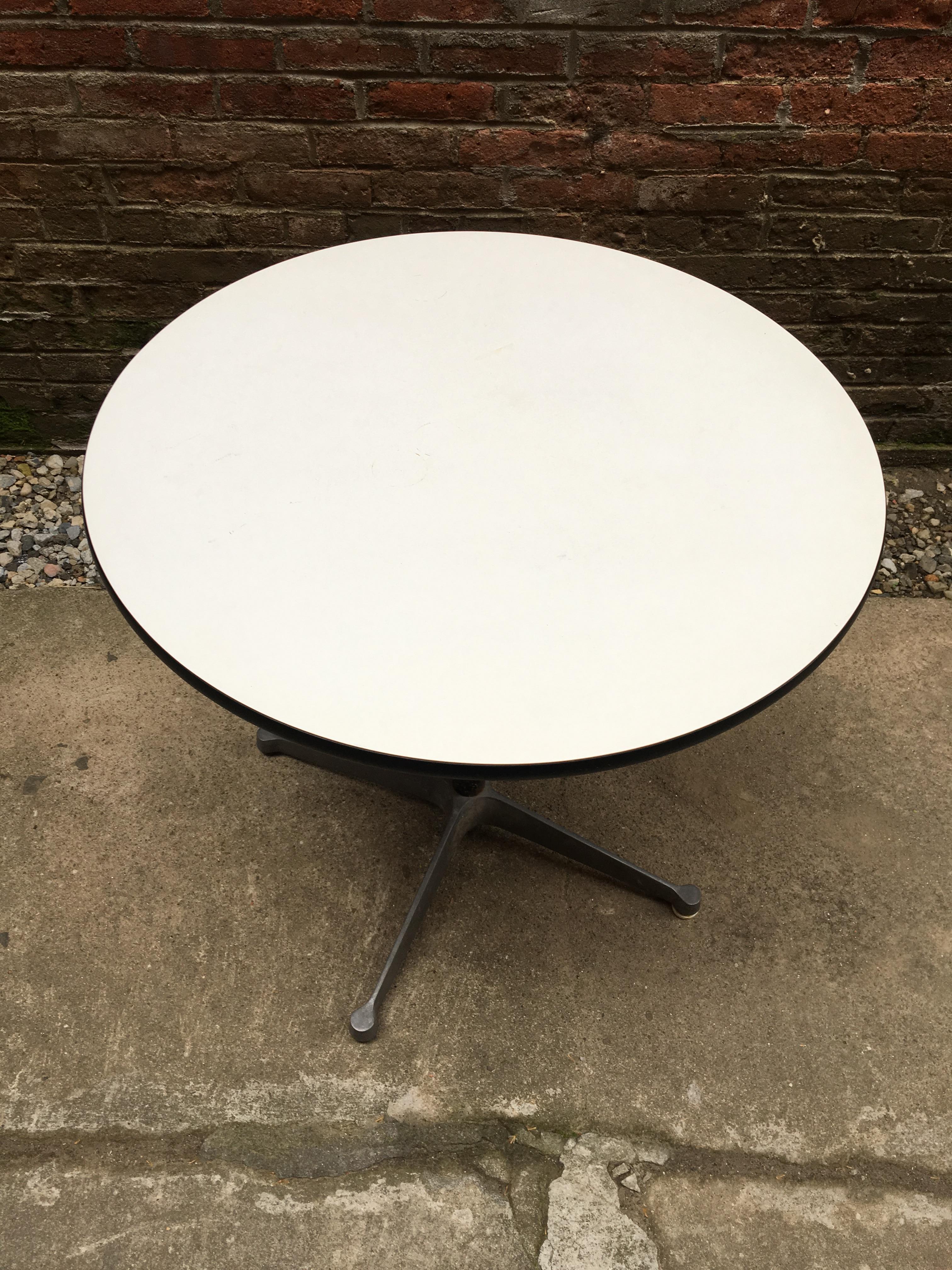 Mid-Century Modern Early Charles Eames for Herman Miller Aluminum and Laminate Table