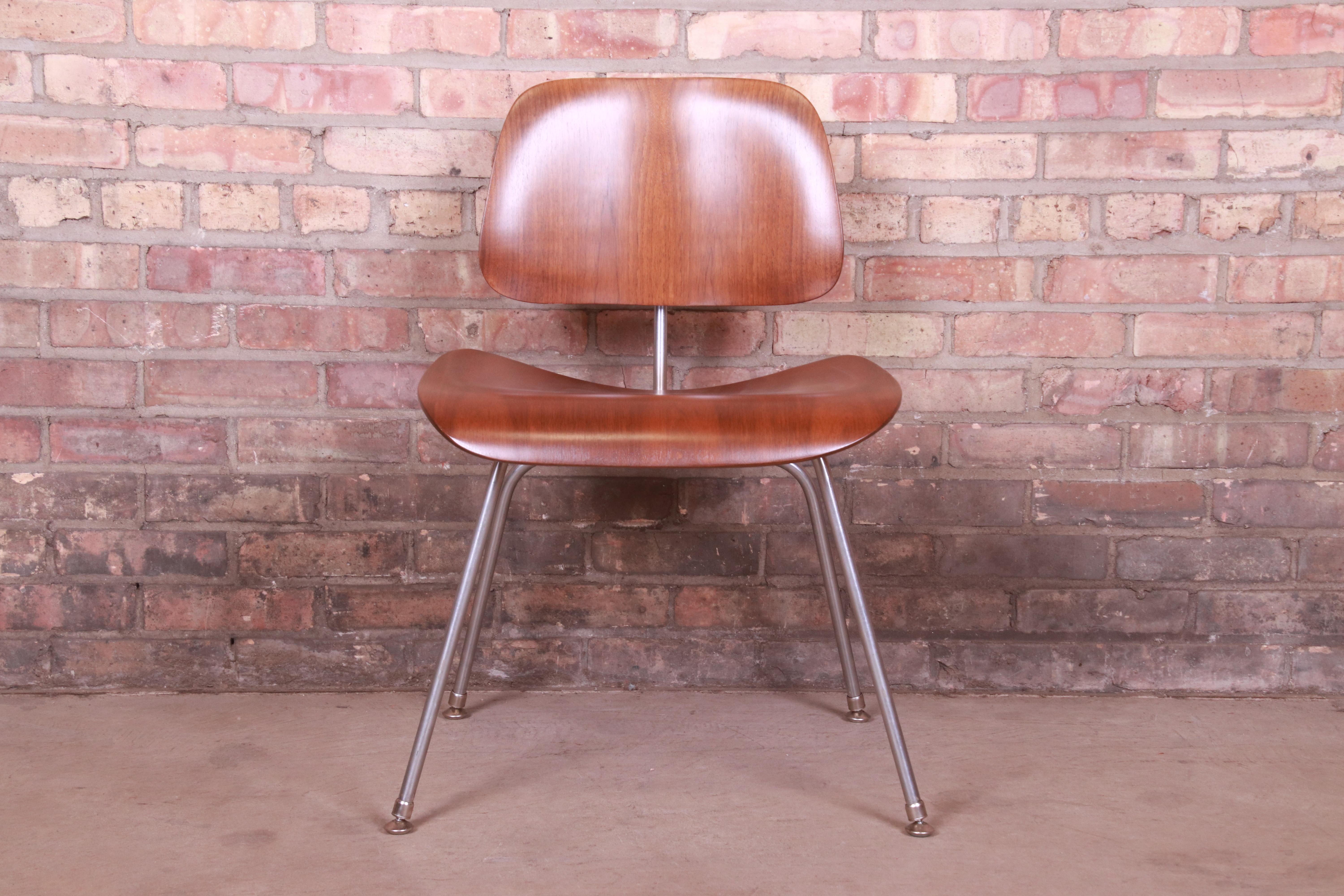 Early Charles Eames for Herman Miller DCM Chairs, Newly Restored For Sale 3