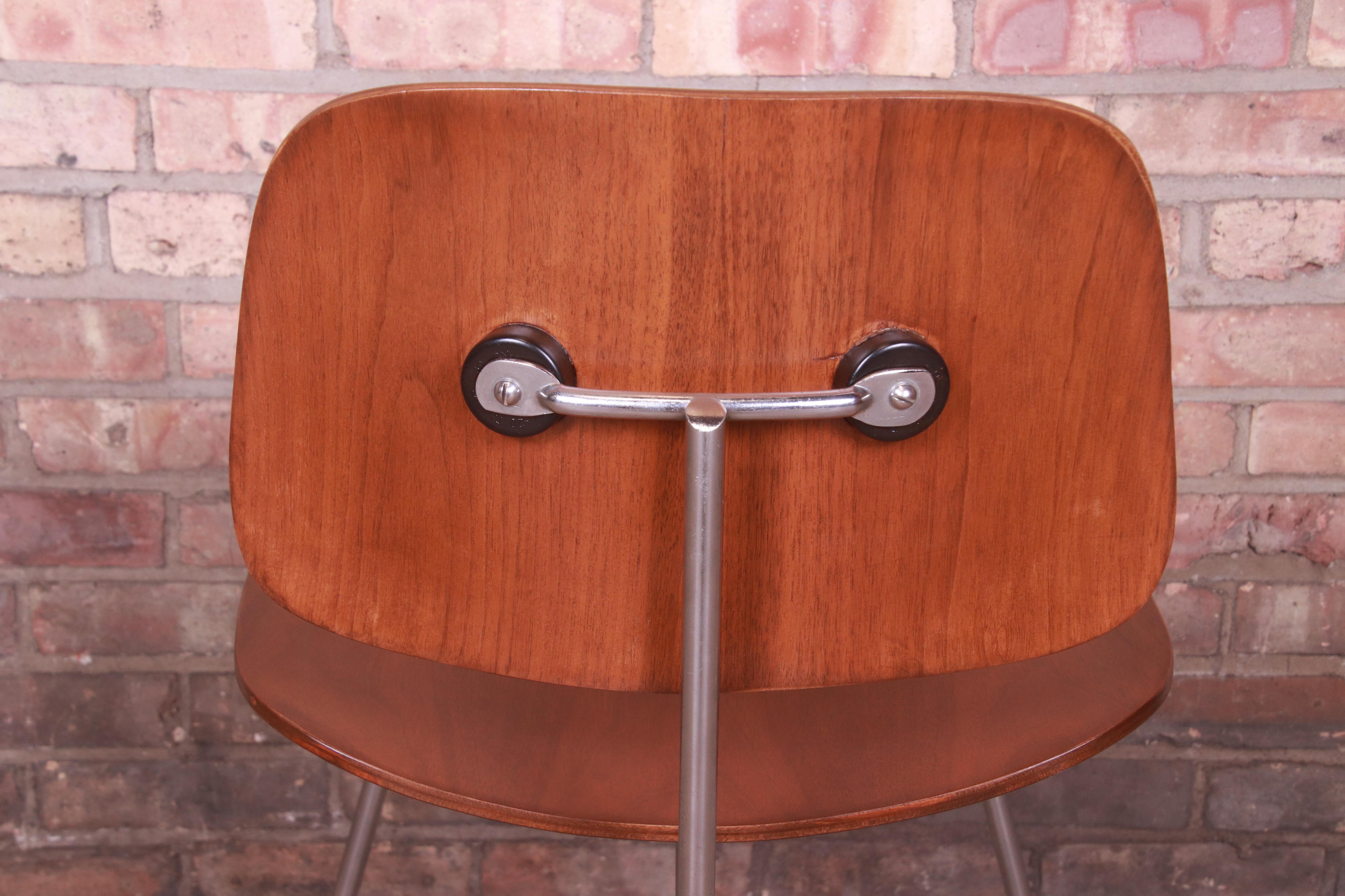 Early Charles Eames for Herman Miller DCM Chairs, Newly Restored For Sale 10