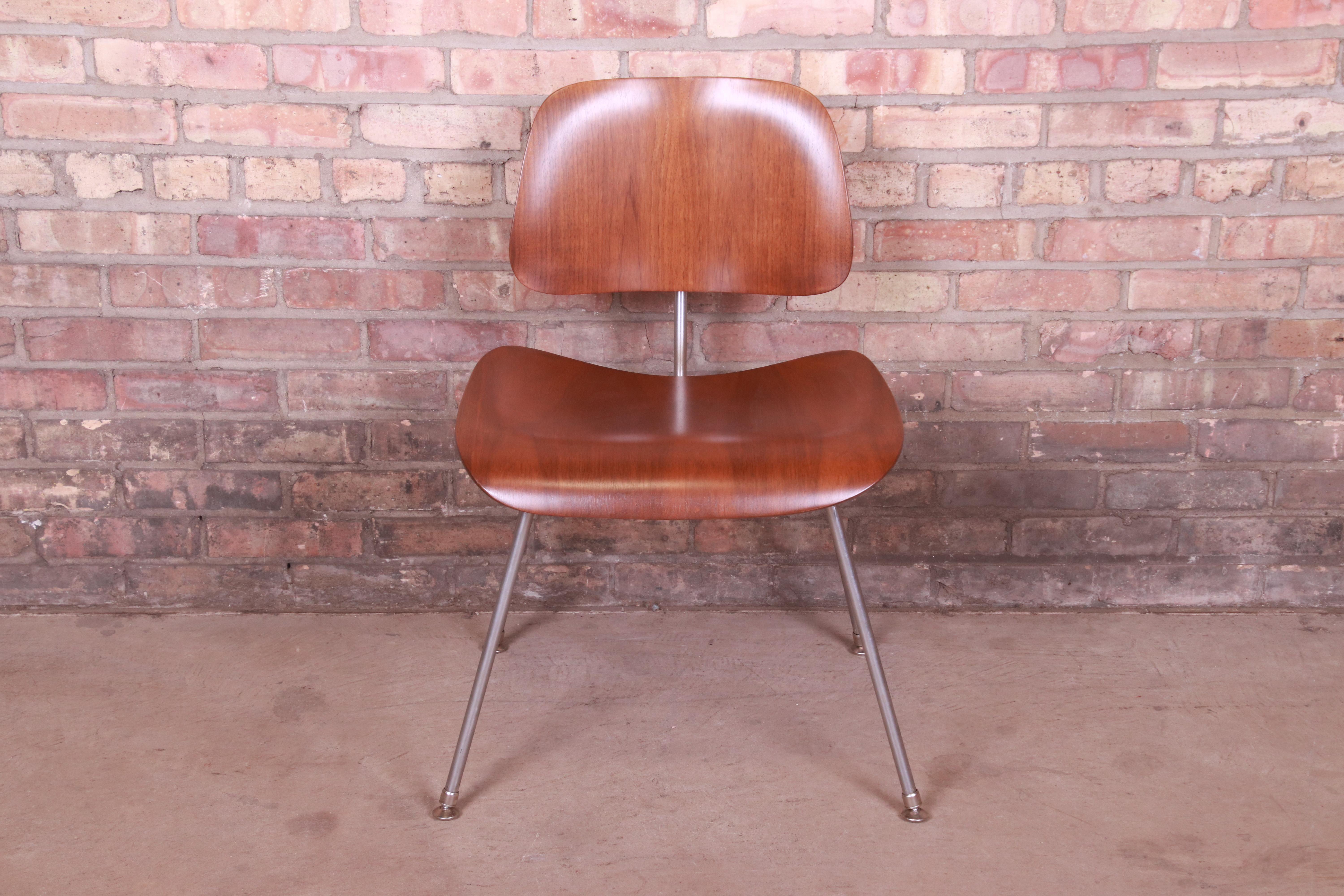 Early Charles Eames for Herman Miller DCM Chairs, Newly Restored For Sale 2