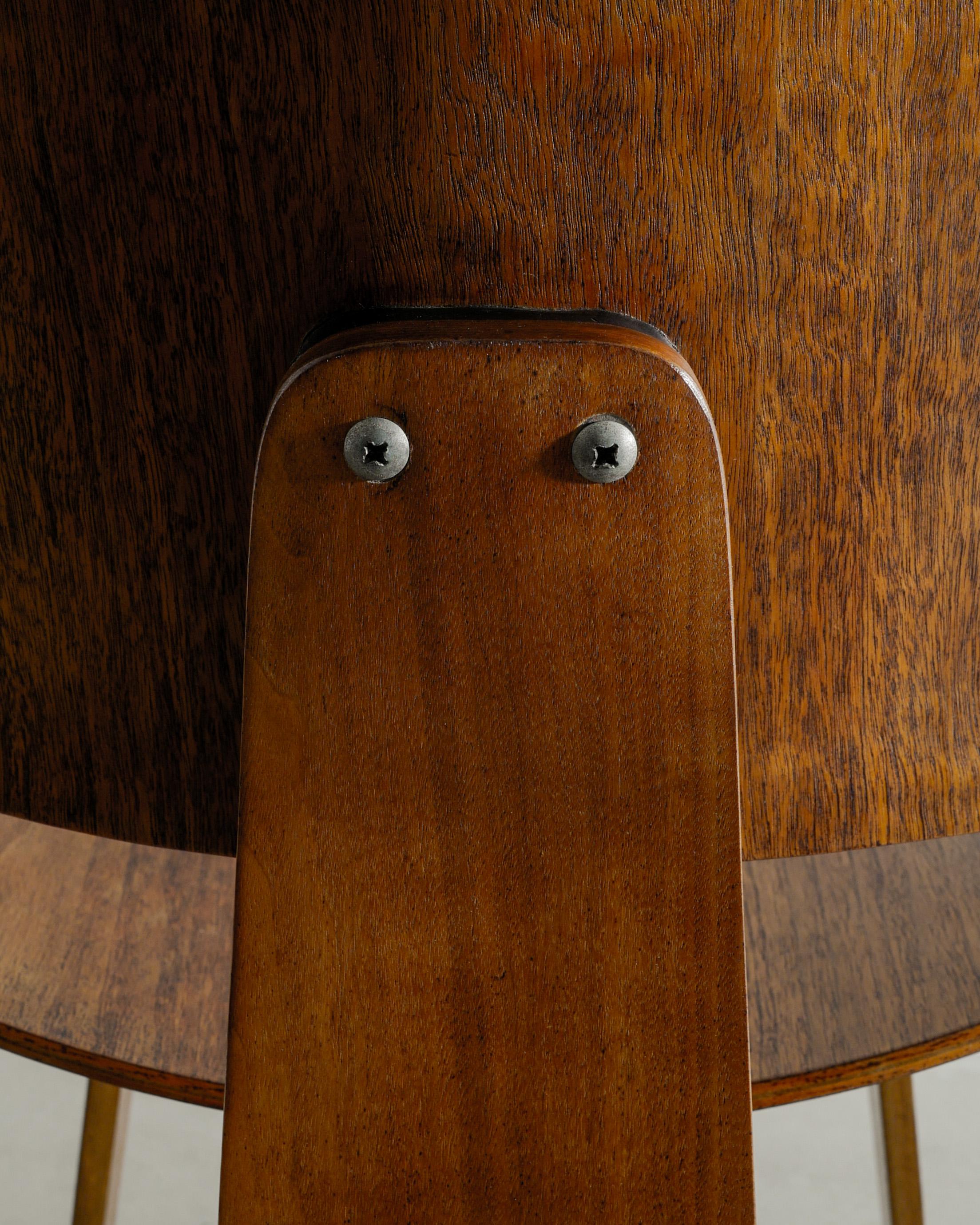 Sillas Charles & Ray Eames de mediados de siglo DCW en nogal de Herman Miller 1950 mediados del siglo XX en venta