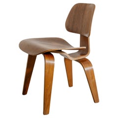 Early Charles & Ray Eames Mid Century DCW Chairs in Walnut by Herman Miller 1950