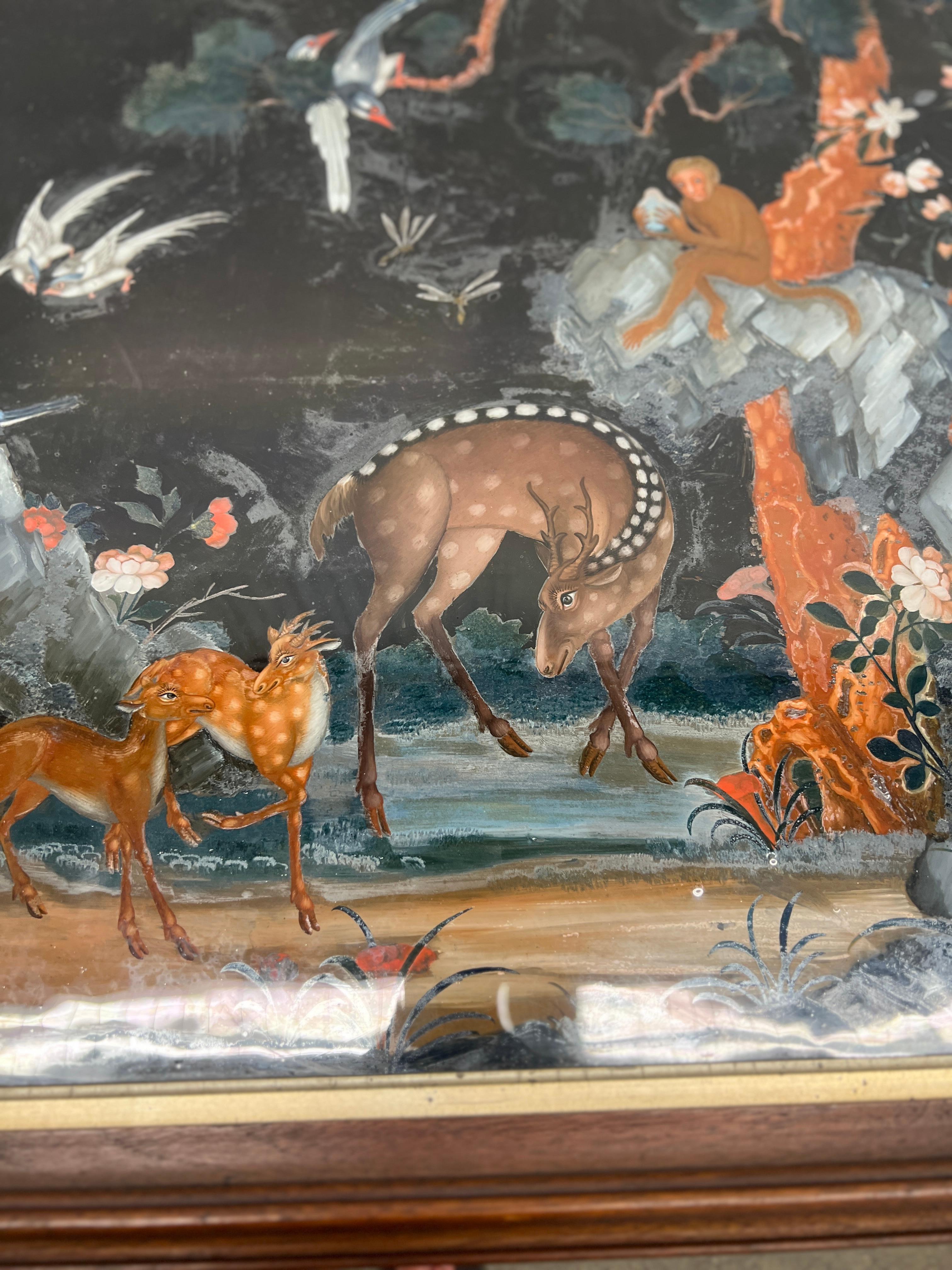 Chinois Peinture inversée d'exportation chinoise représentant des cerfs, des singes et des animaux sauvages en vente