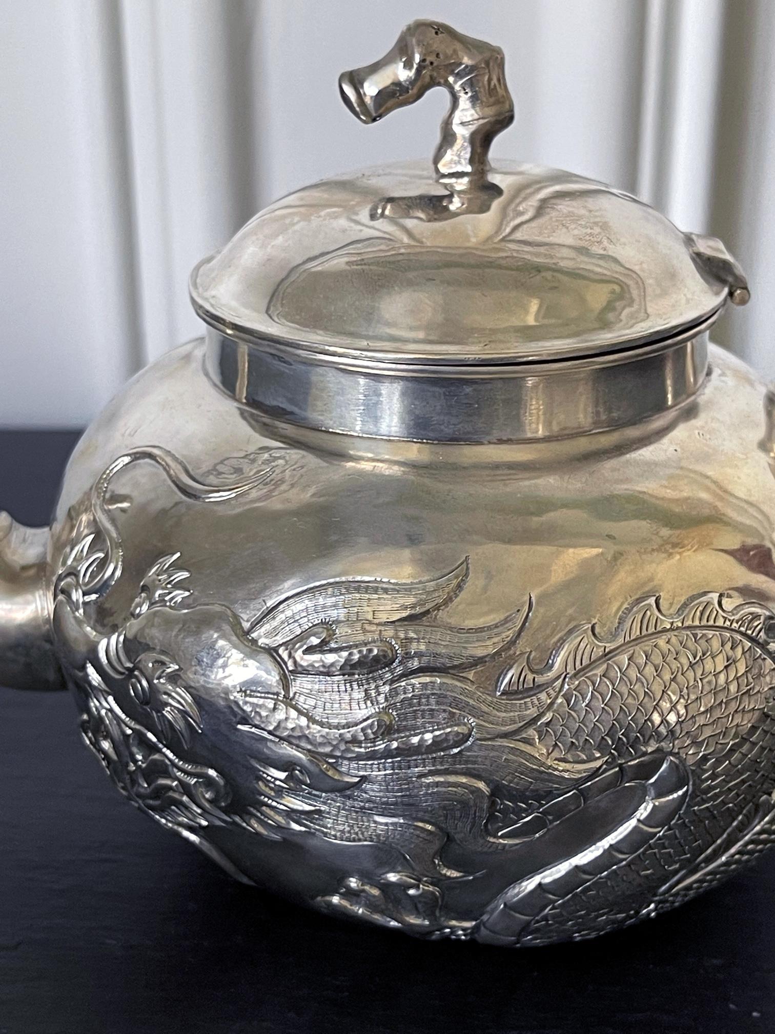 Early Chinese Export Silver Tea Service by Cutshing For Sale 4