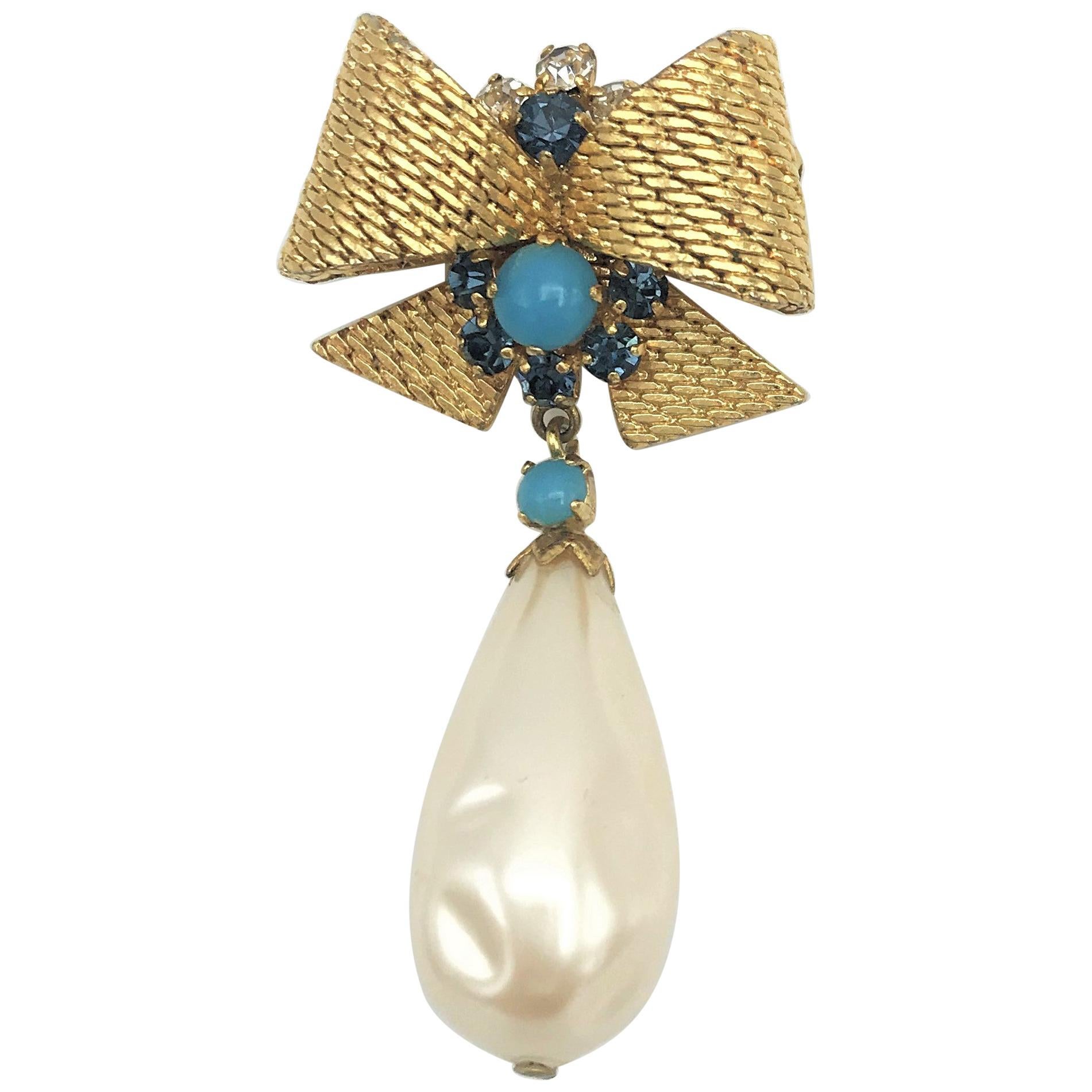 Early Christian Dior brooch signed GERMANY 1967  gold plated