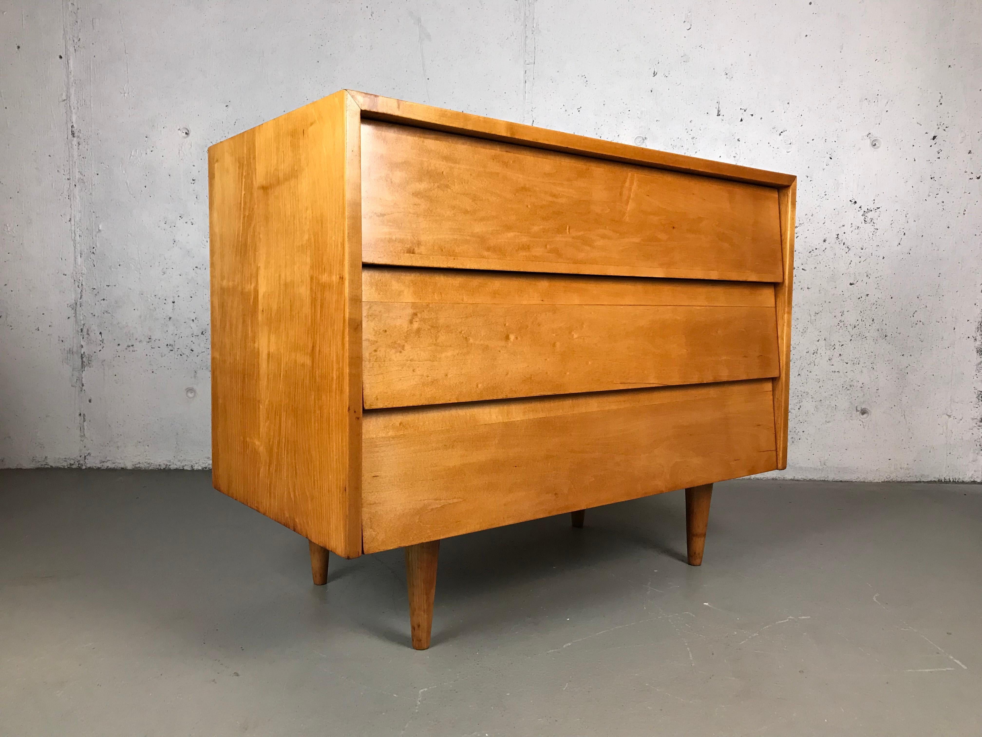 Mid-Century Modern Early Classic Dresser Chest in Birch by Florence Knoll for Knoll Associates