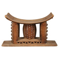 Early Classic Wood Ashanti Stool Barrel Supporting Top, Mid-20th Century