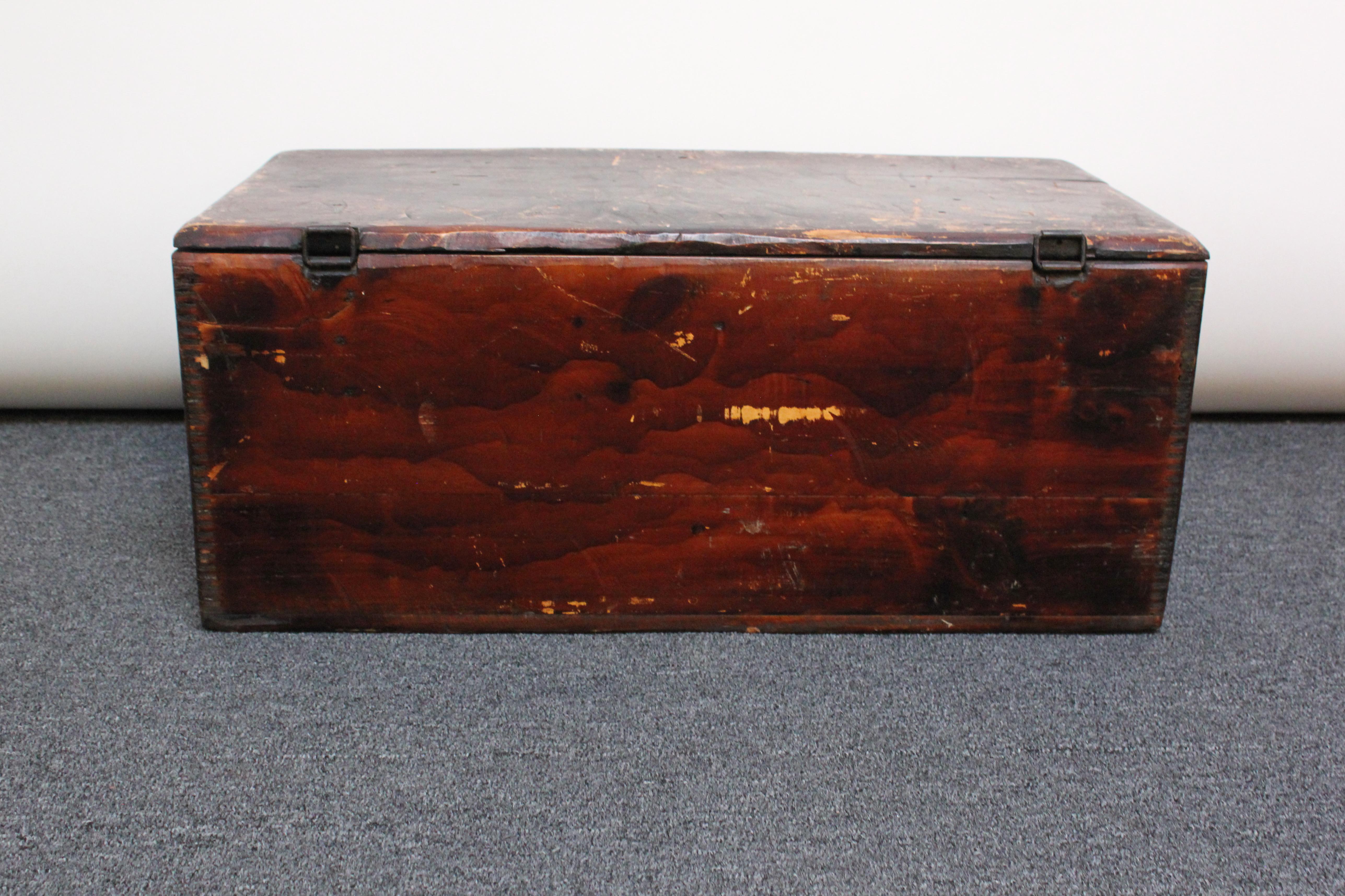 Early Colonial Stained Maple Handmade Travel Trunk / Chest with Hinged Top For Sale 1
