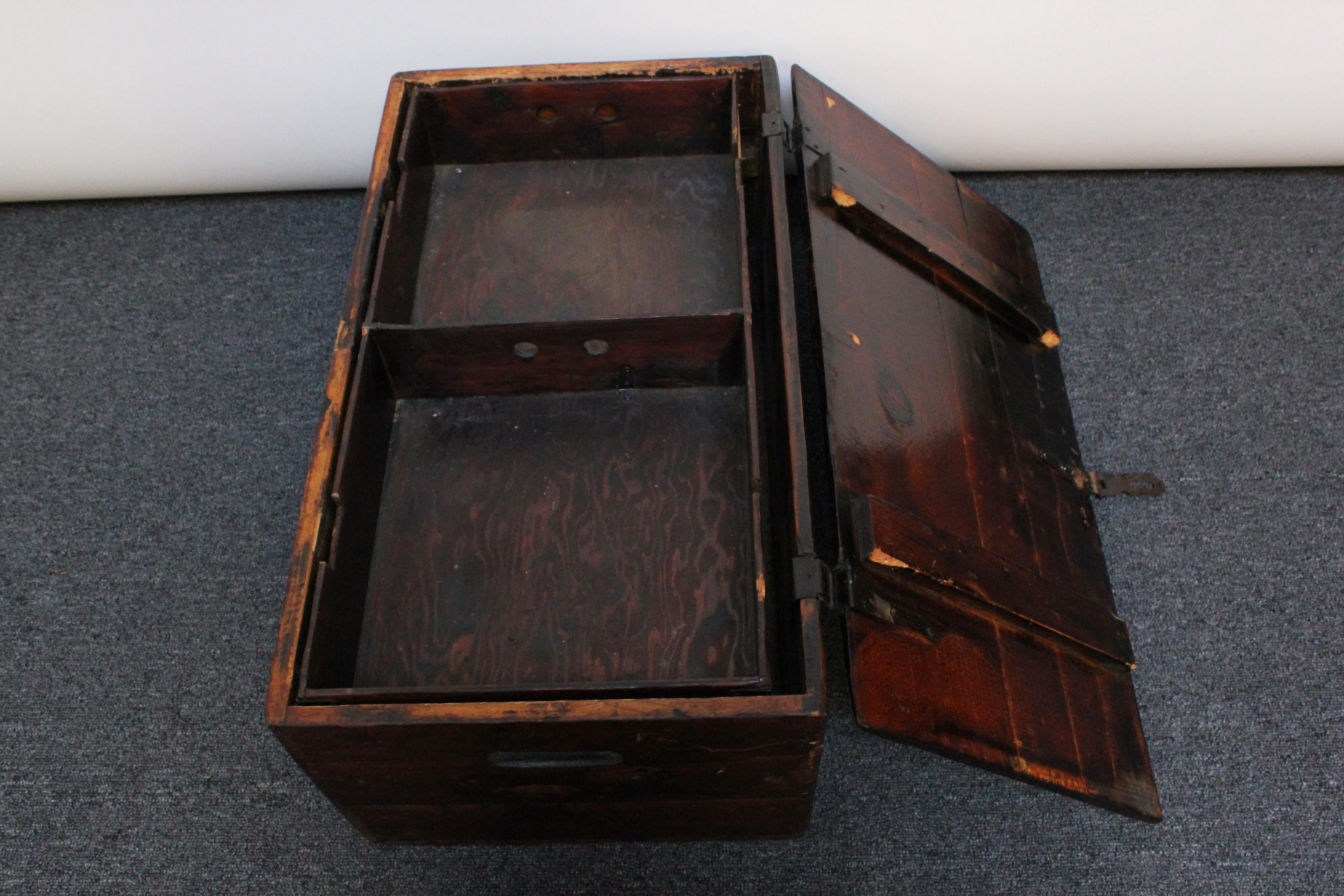 Early Colonial Stained Maple Handmade Travel Trunk / Chest with Hinged Top For Sale 2